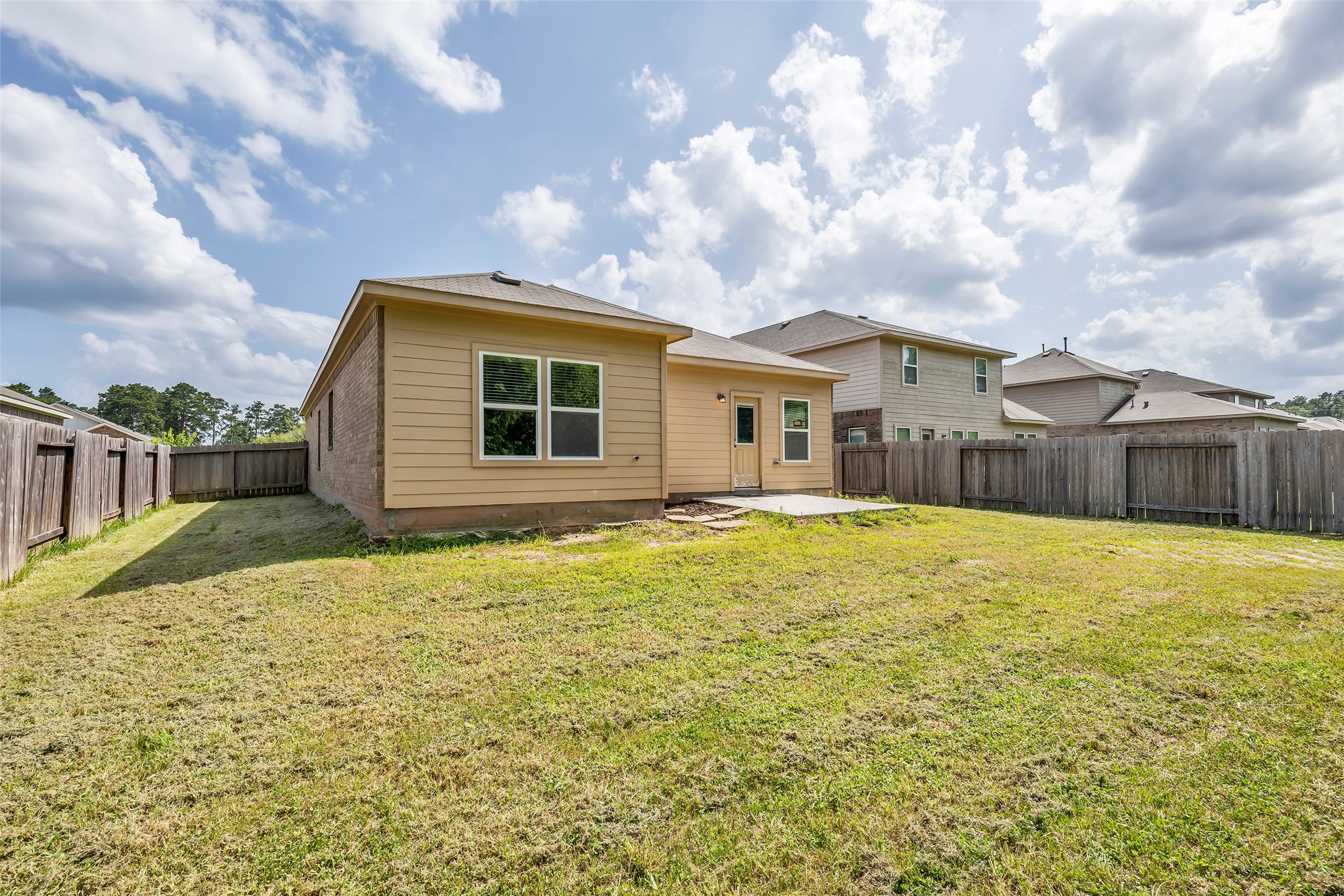 15031 Meadow Glen N Property Photo 25