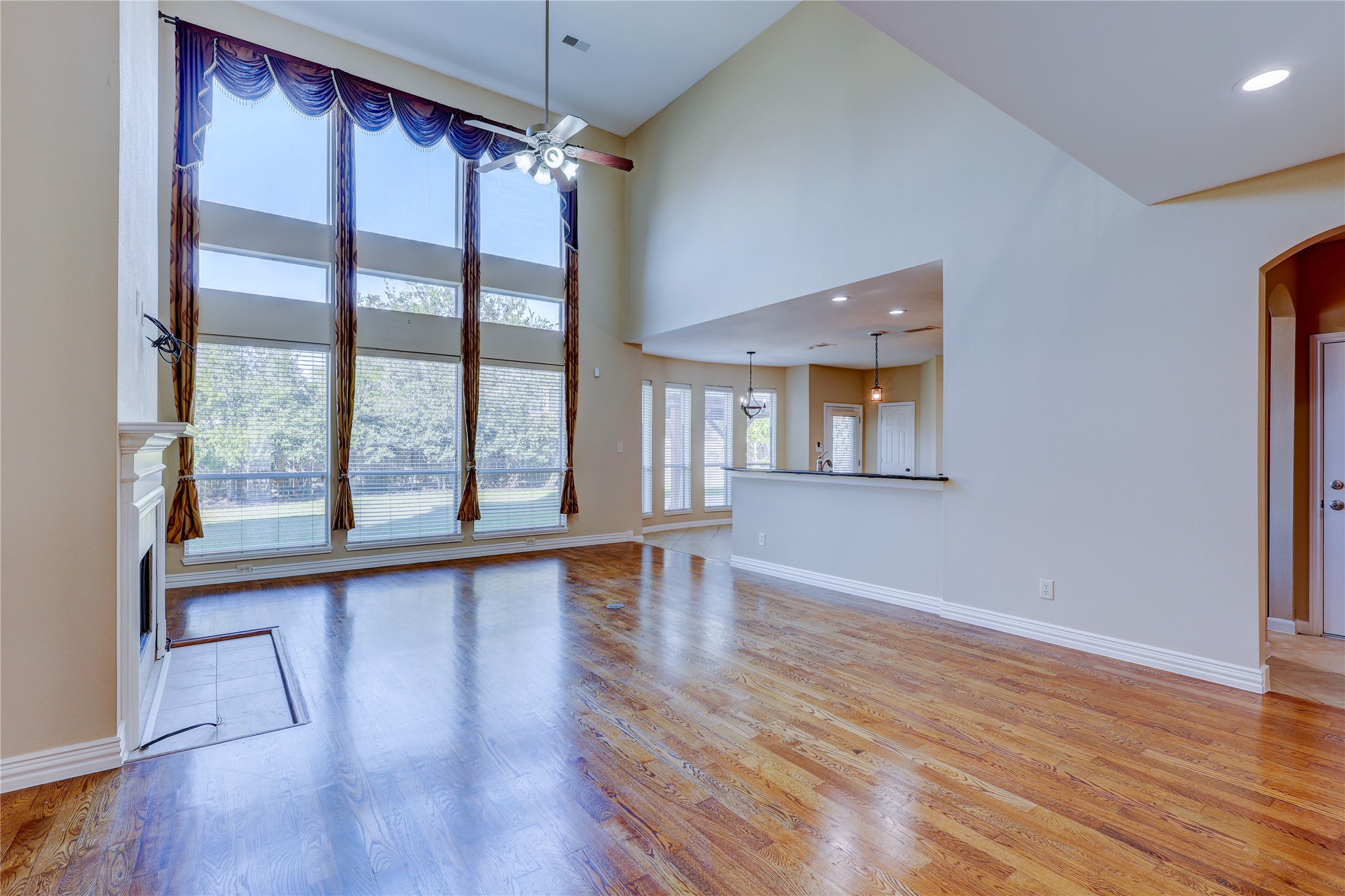 5507 Opal Cove Court Property Photo 9