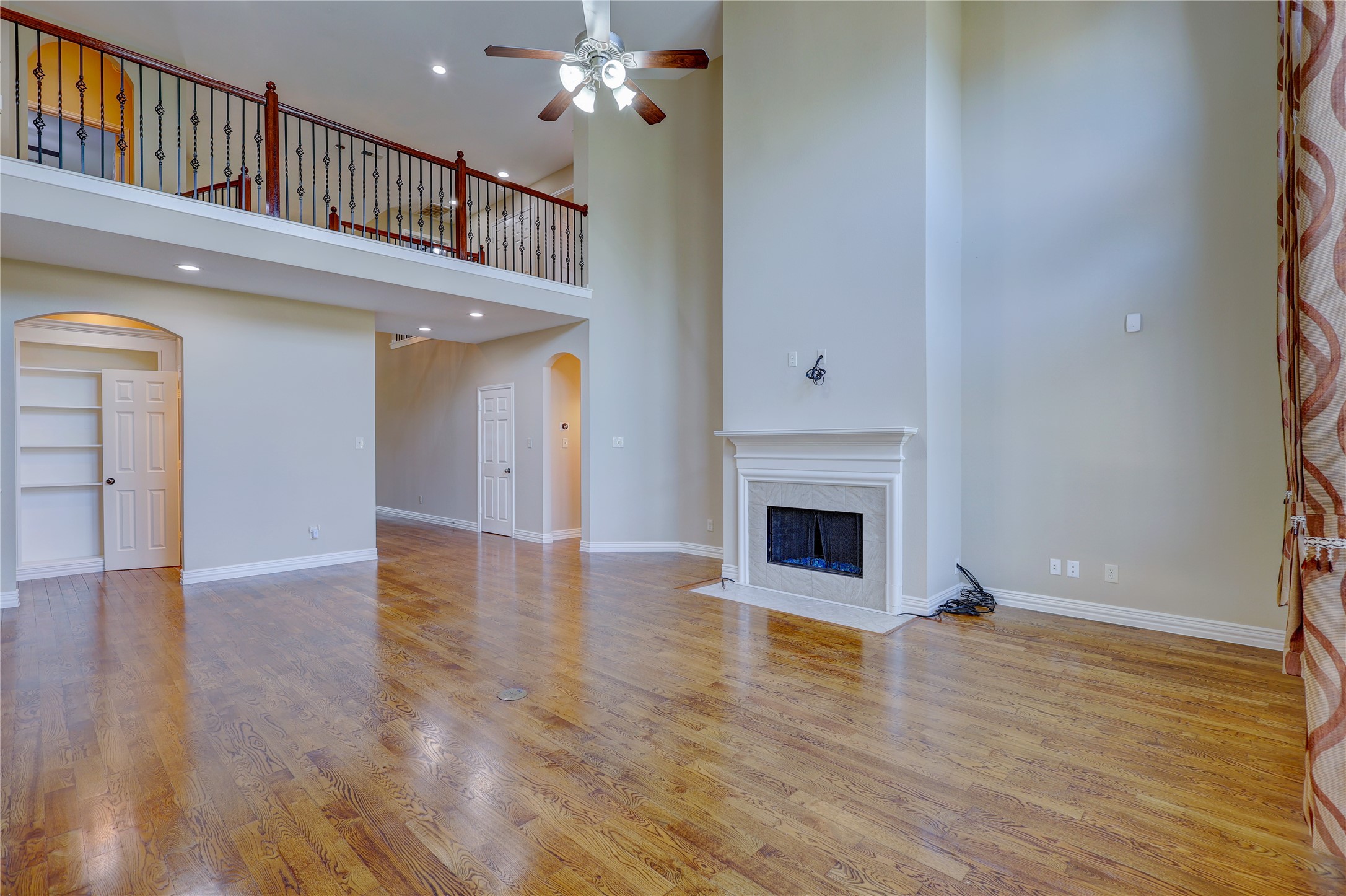 5507 Opal Cove Court Property Photo 11