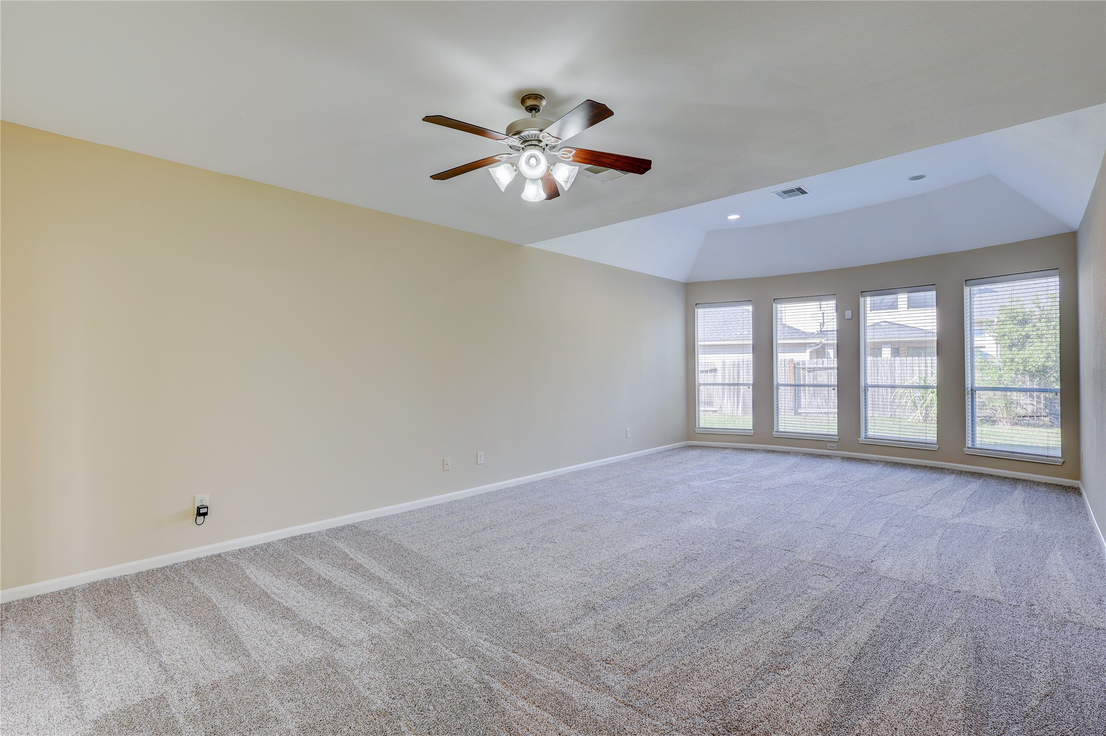 5507 Opal Cove Court Property Photo 22