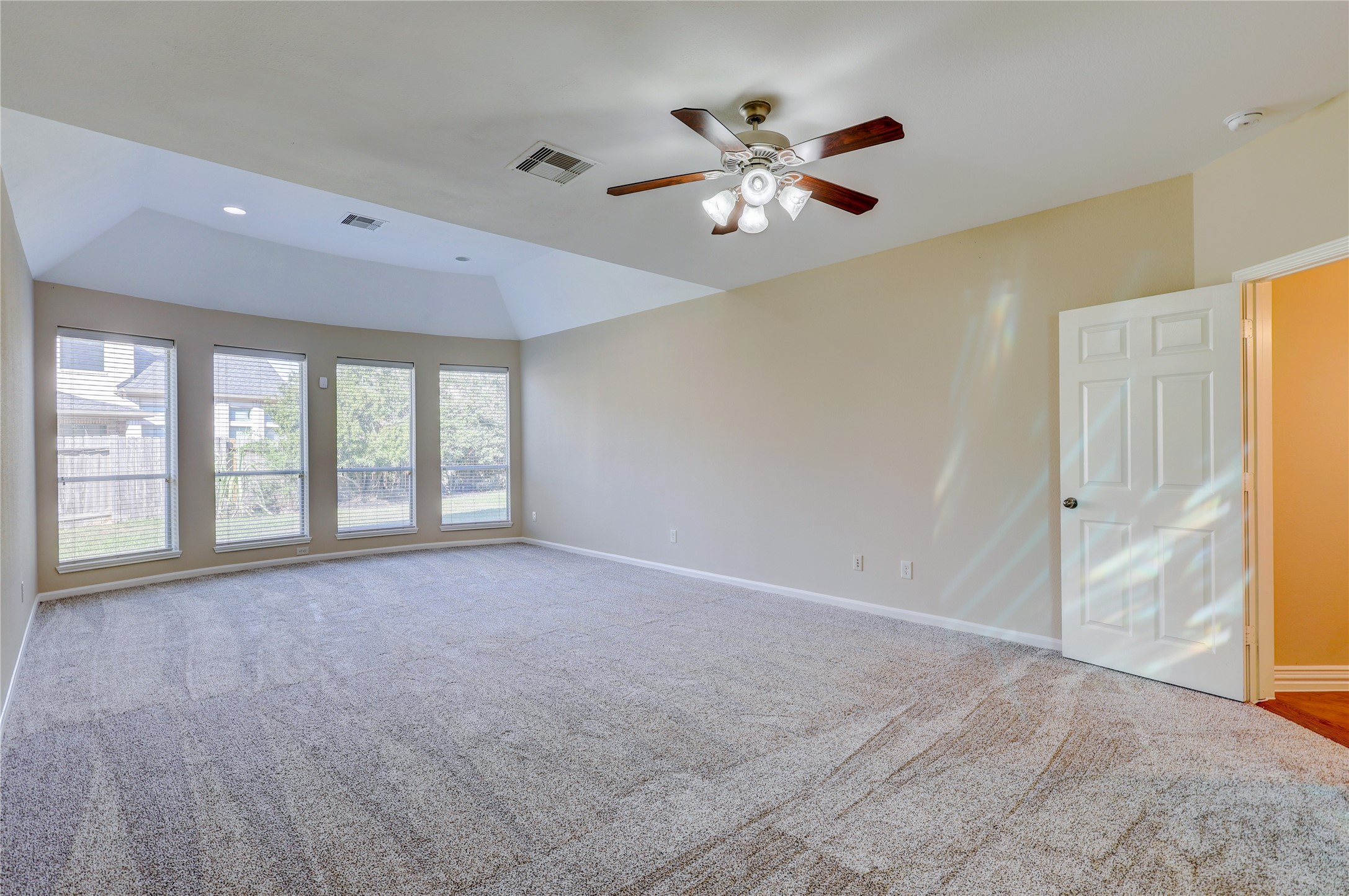 5507 Opal Cove Court Property Photo 23