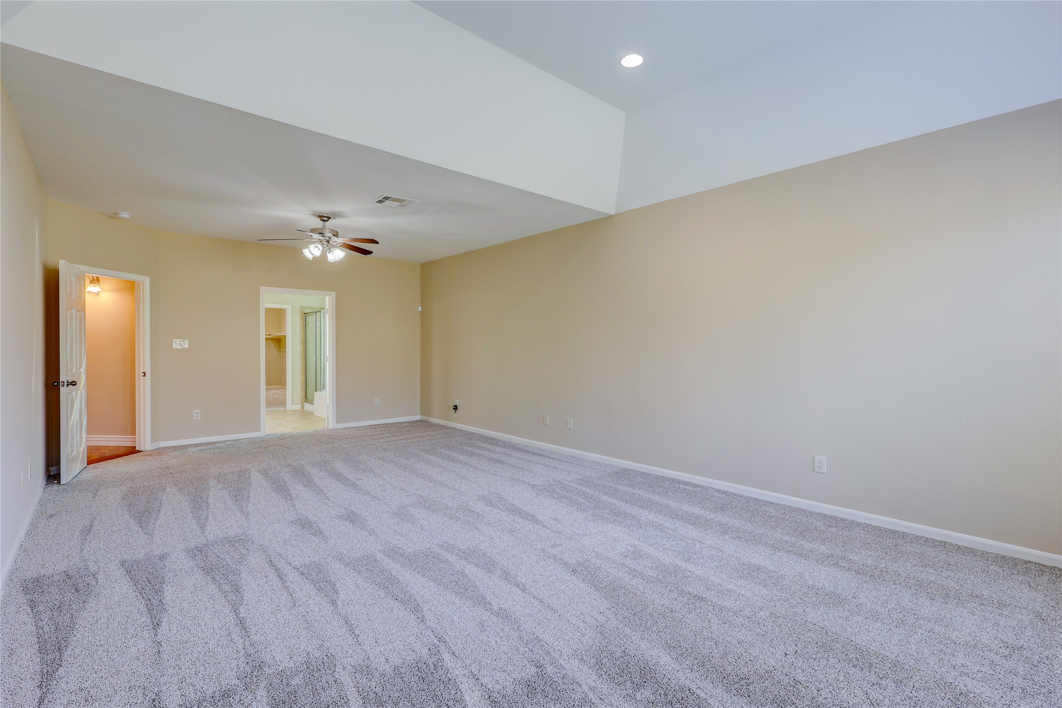 5507 Opal Cove Court Property Photo 24