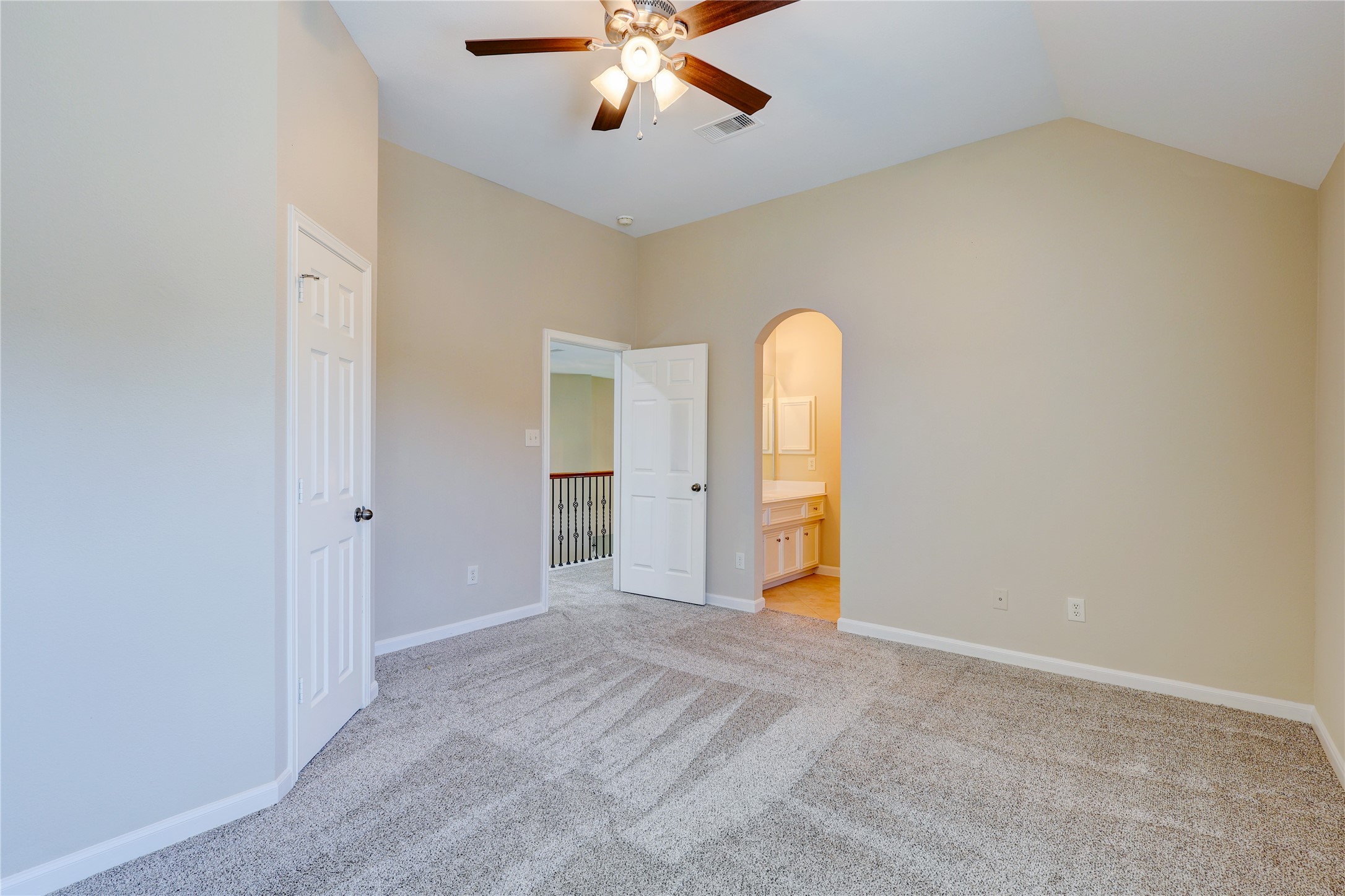 5507 Opal Cove Court Property Photo 36