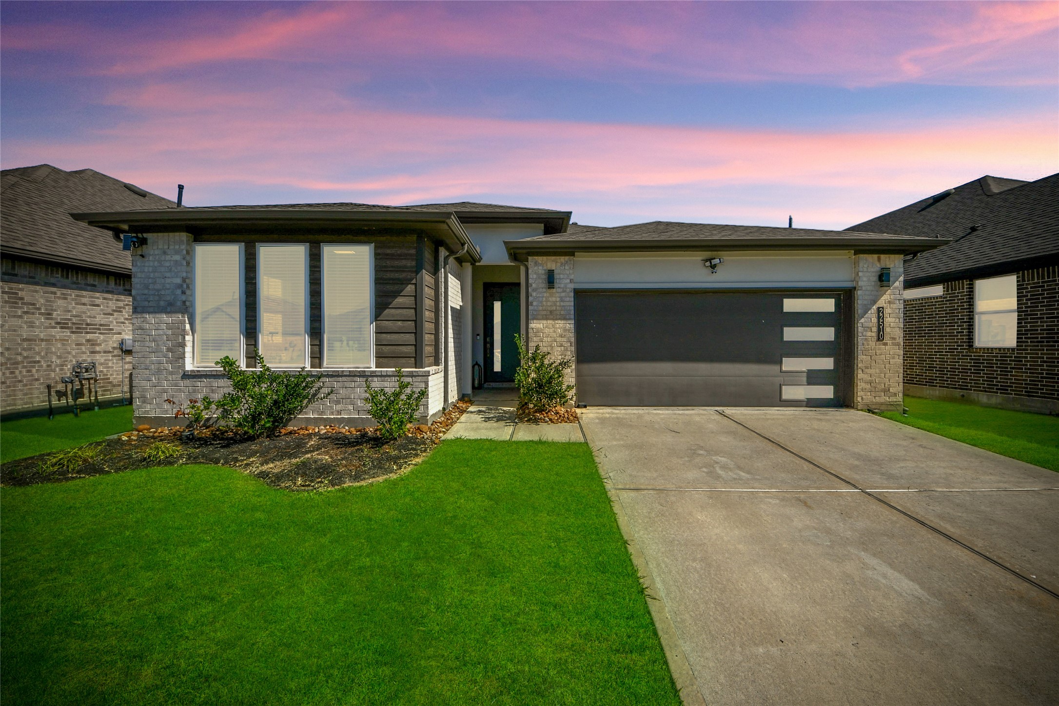 22510 Ginosa Trail Property Photo 1