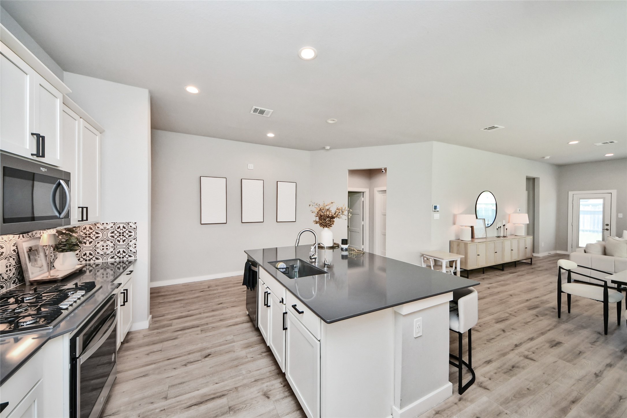 22510 Ginosa Trail Property Photo 5