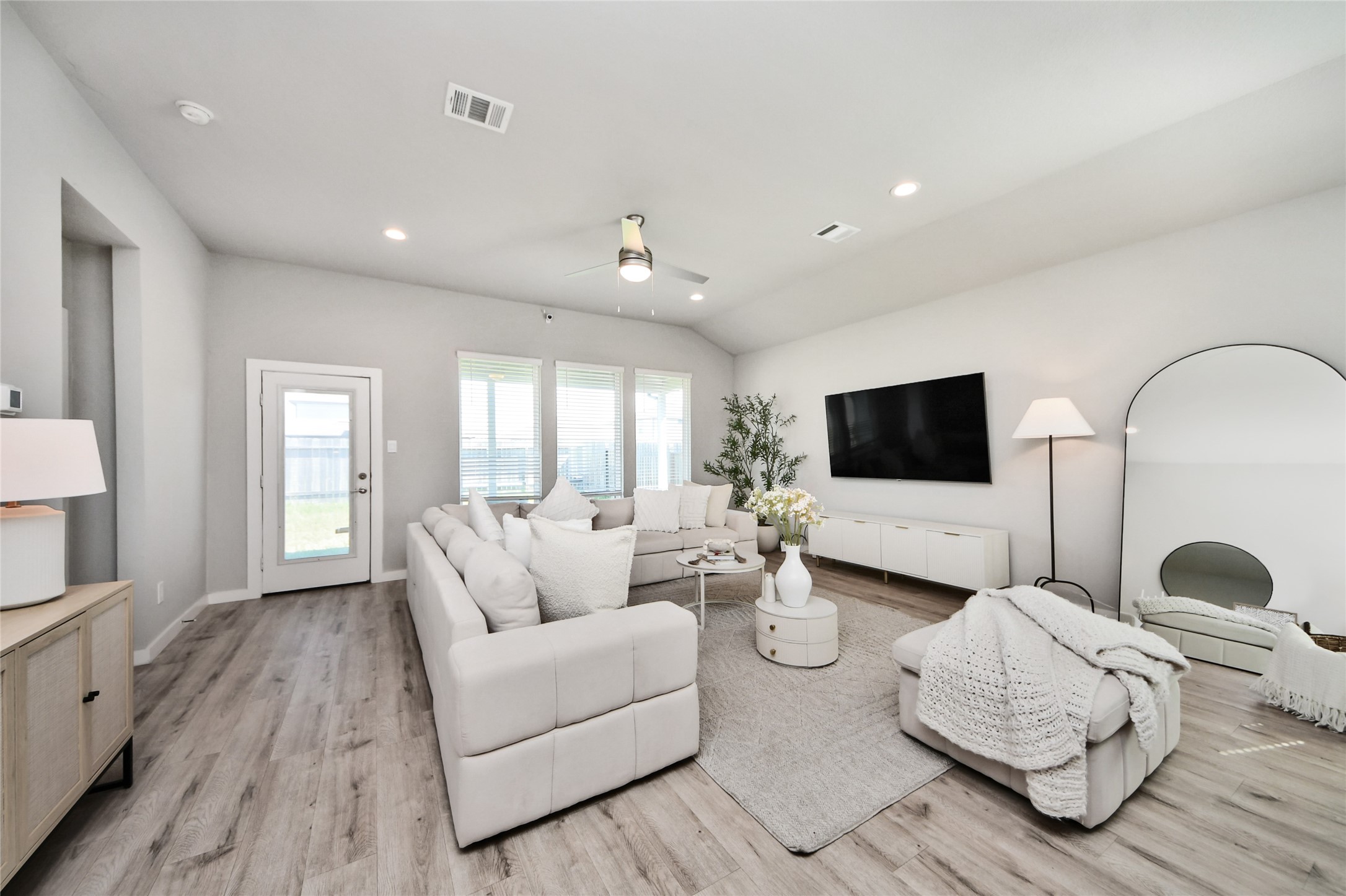 22510 Ginosa Trail Property Photo 11