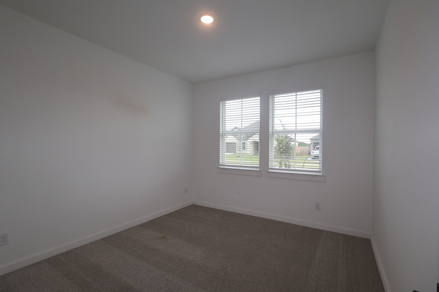 12023 Old Fashion Circle Property Photo 9