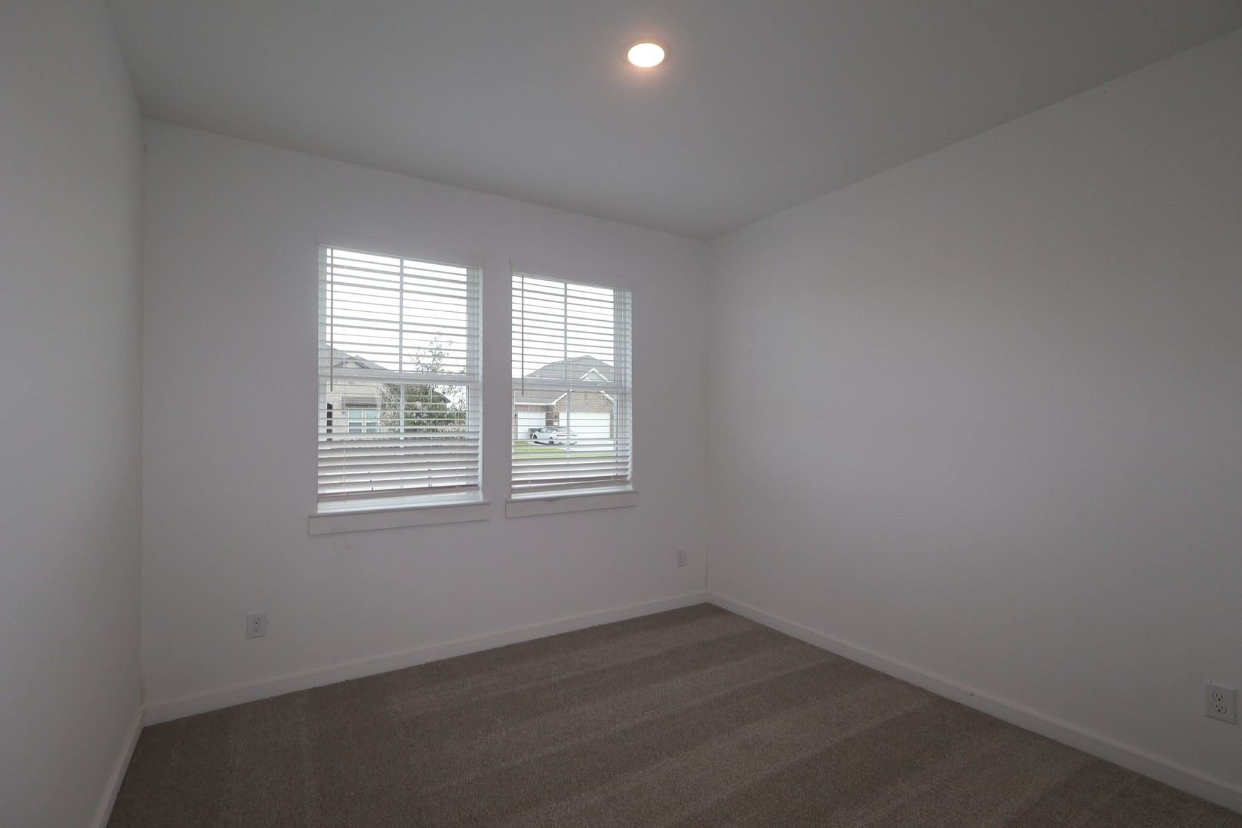 12023 Old Fashion Circle Property Photo 10