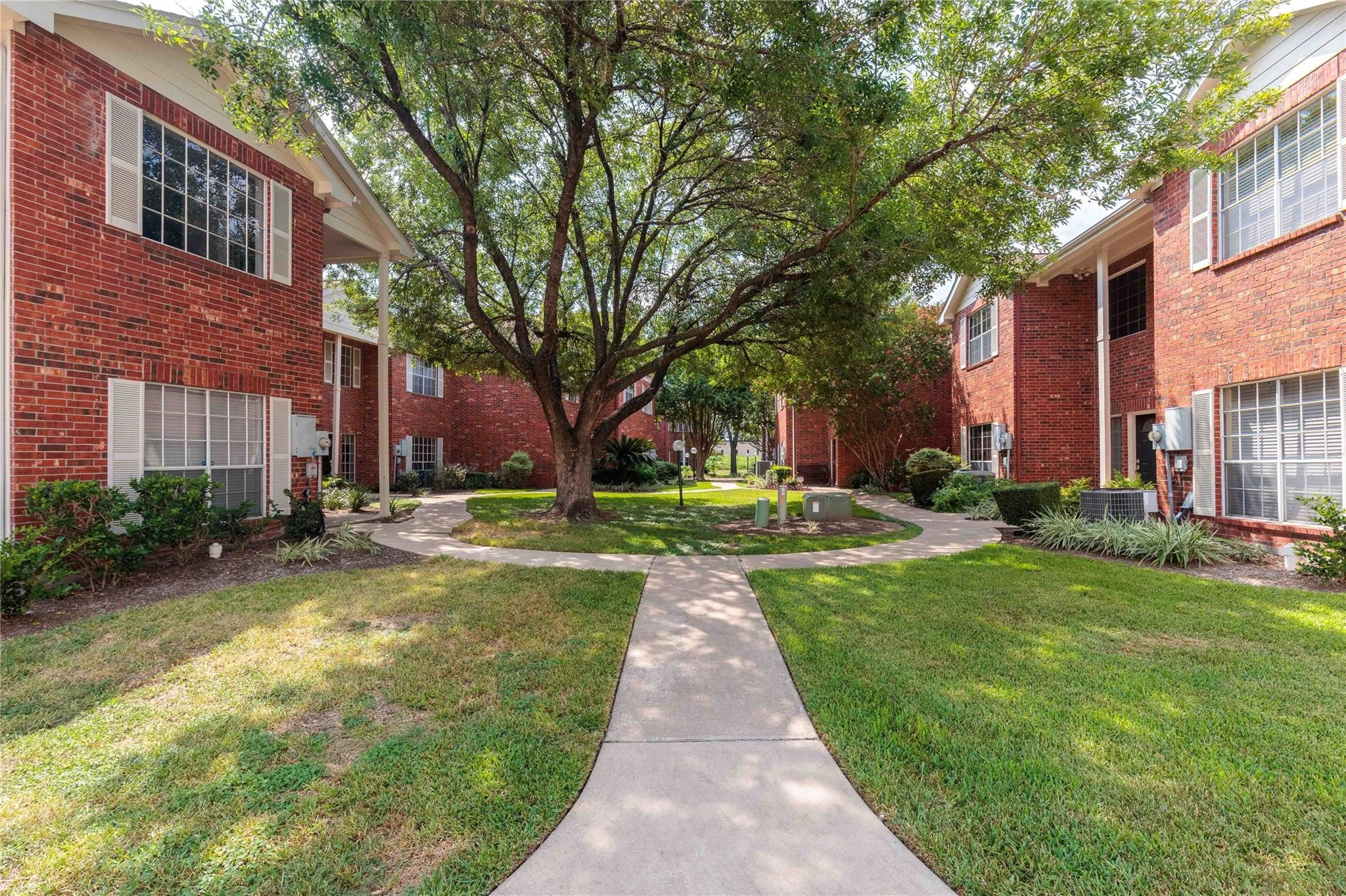13646 Garden Grove Ct Property Photo 1