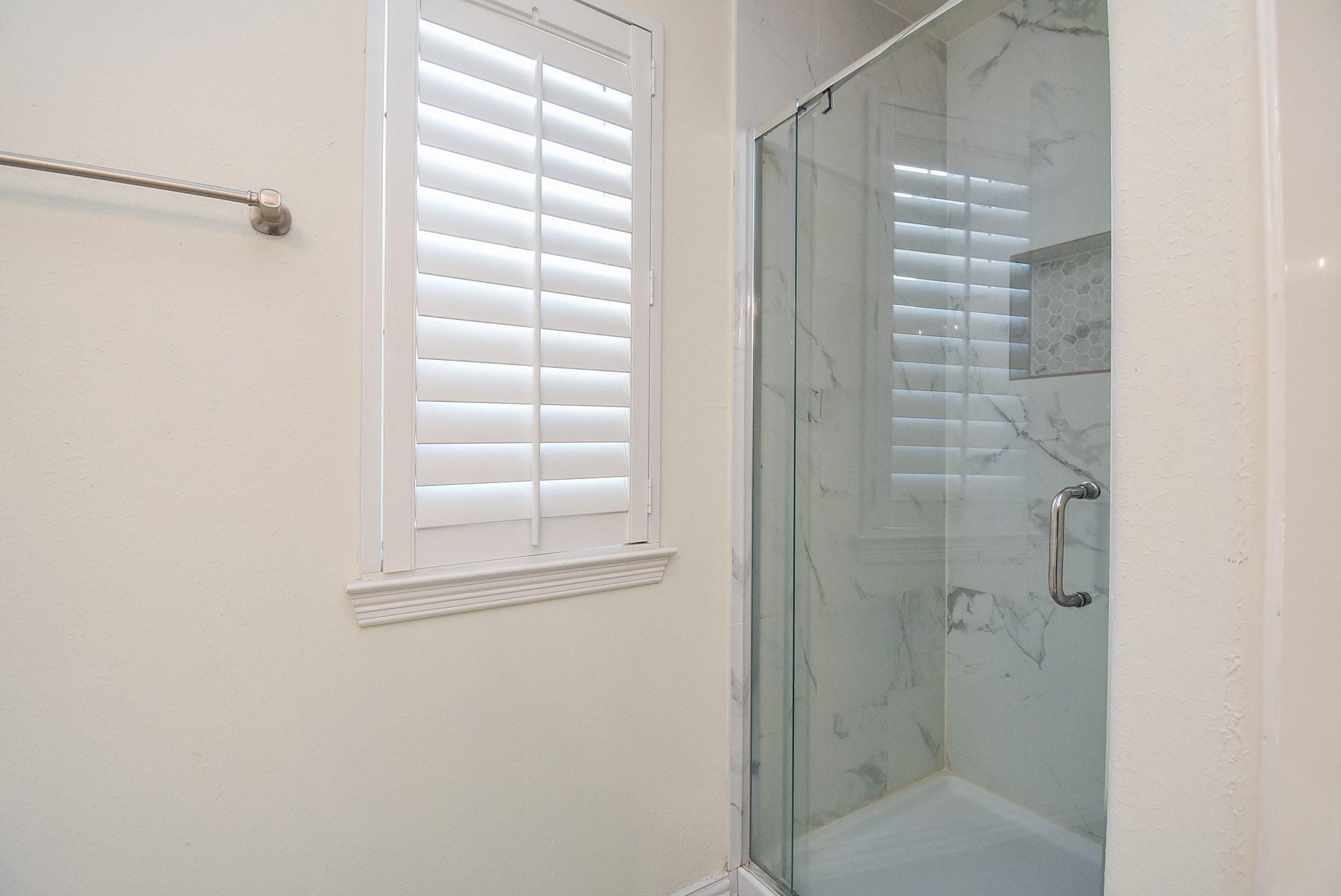 13646 Garden Grove Ct Property Photo 17