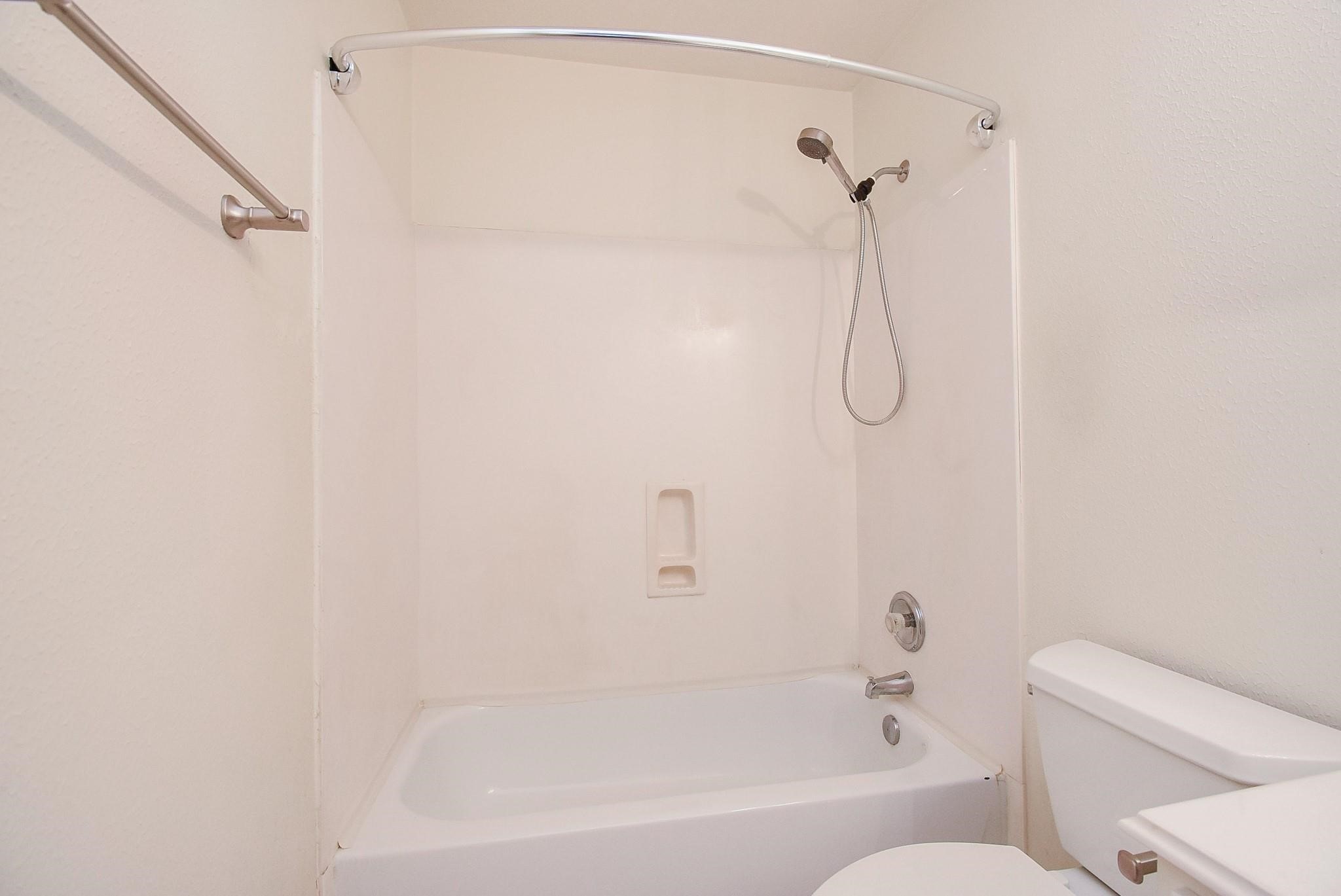 13646 Garden Grove Ct Property Photo 29