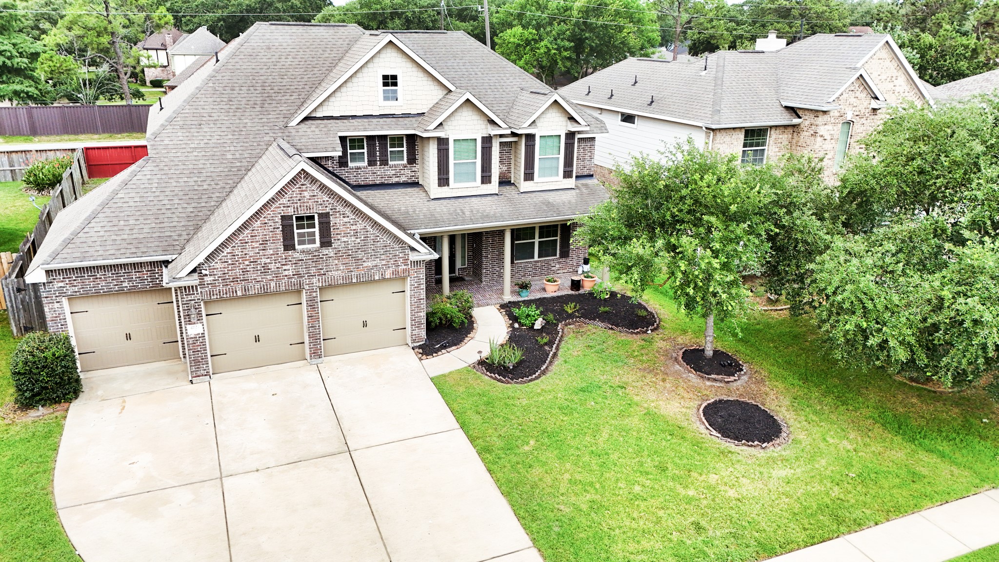 4727 Autumn Pine Lane Property Photo 1