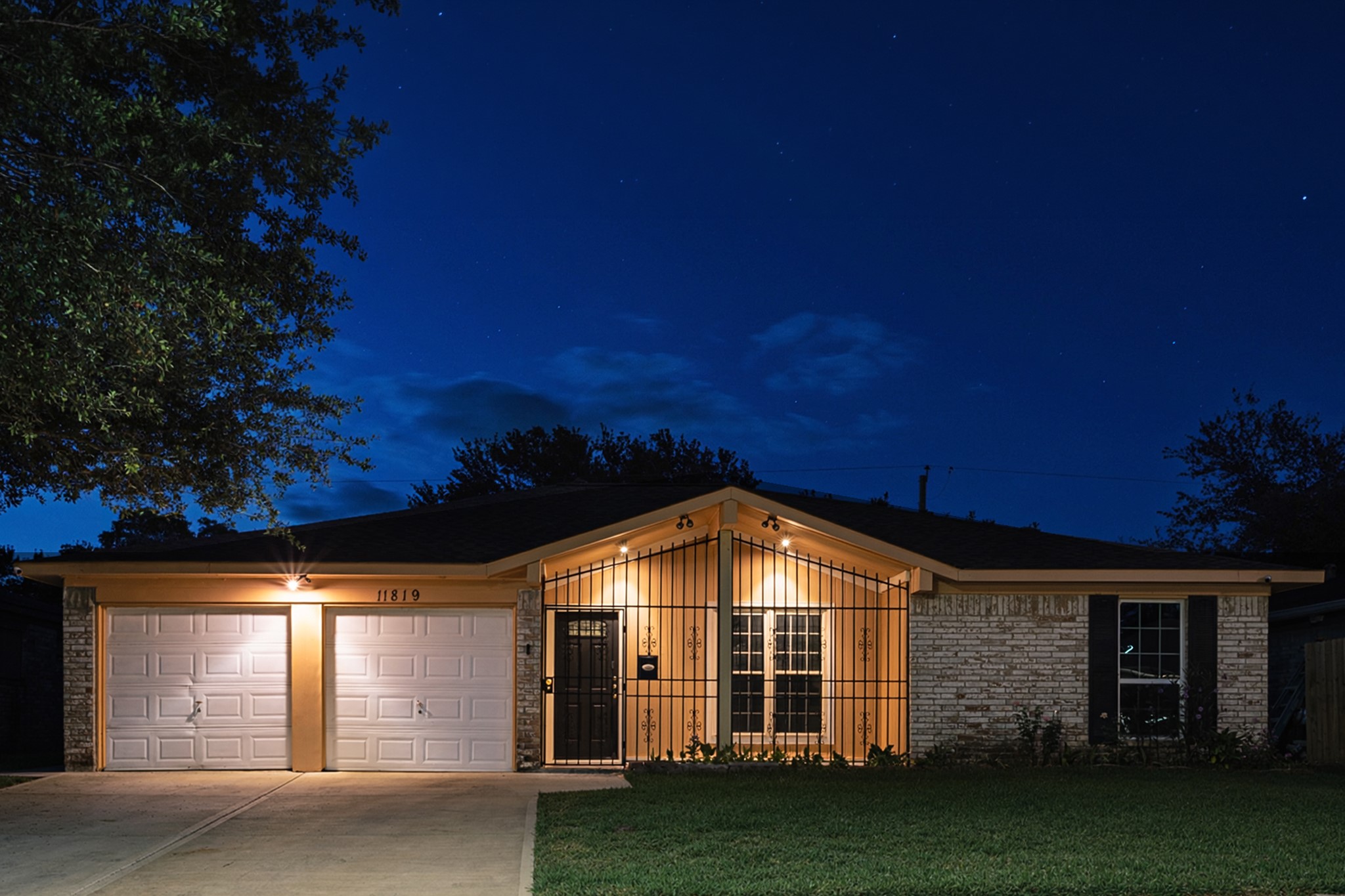 11819 S Ridgewood Circle Property Photo 3