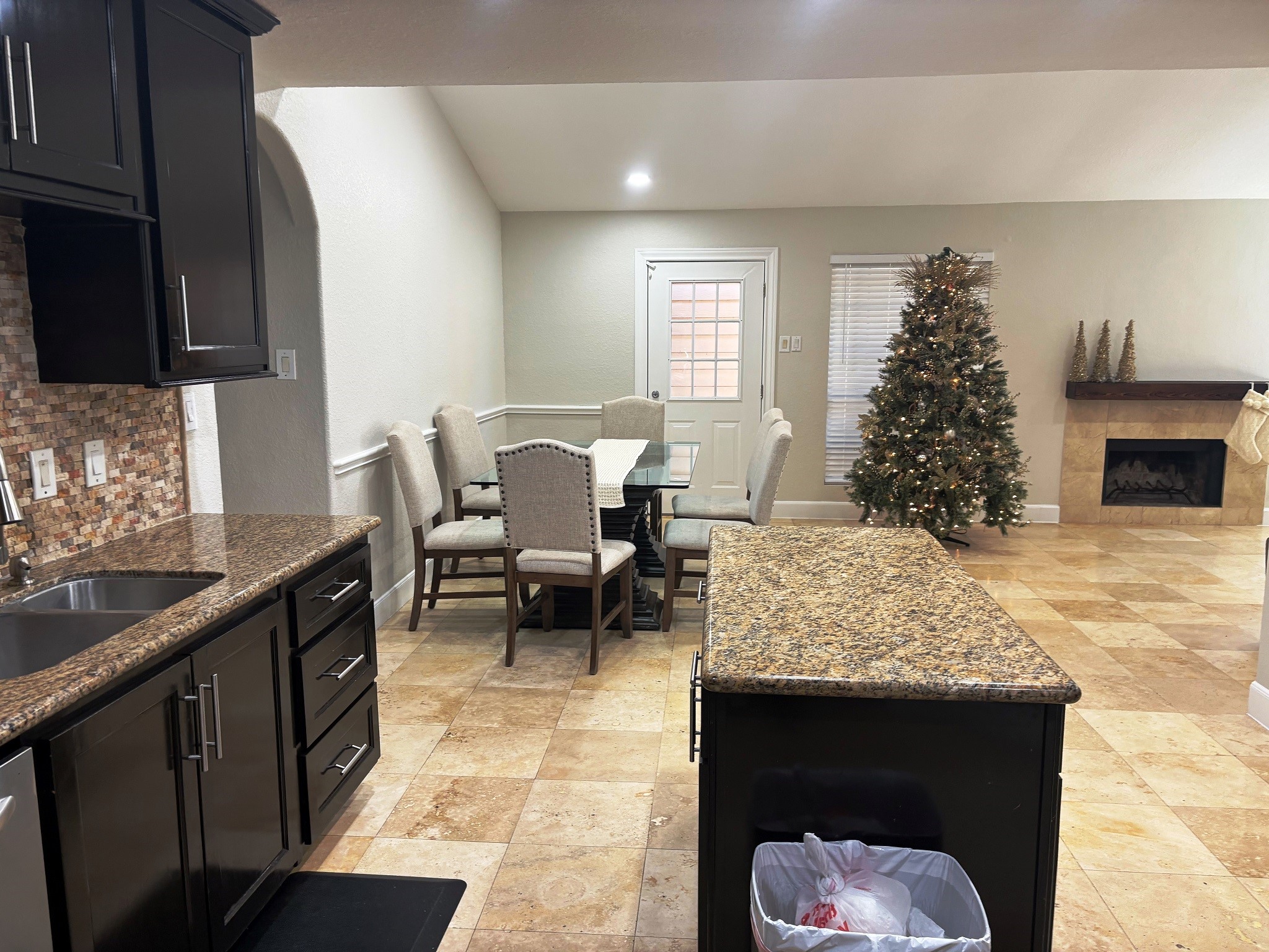 6352 Glenhagen Drive Property Photo 13