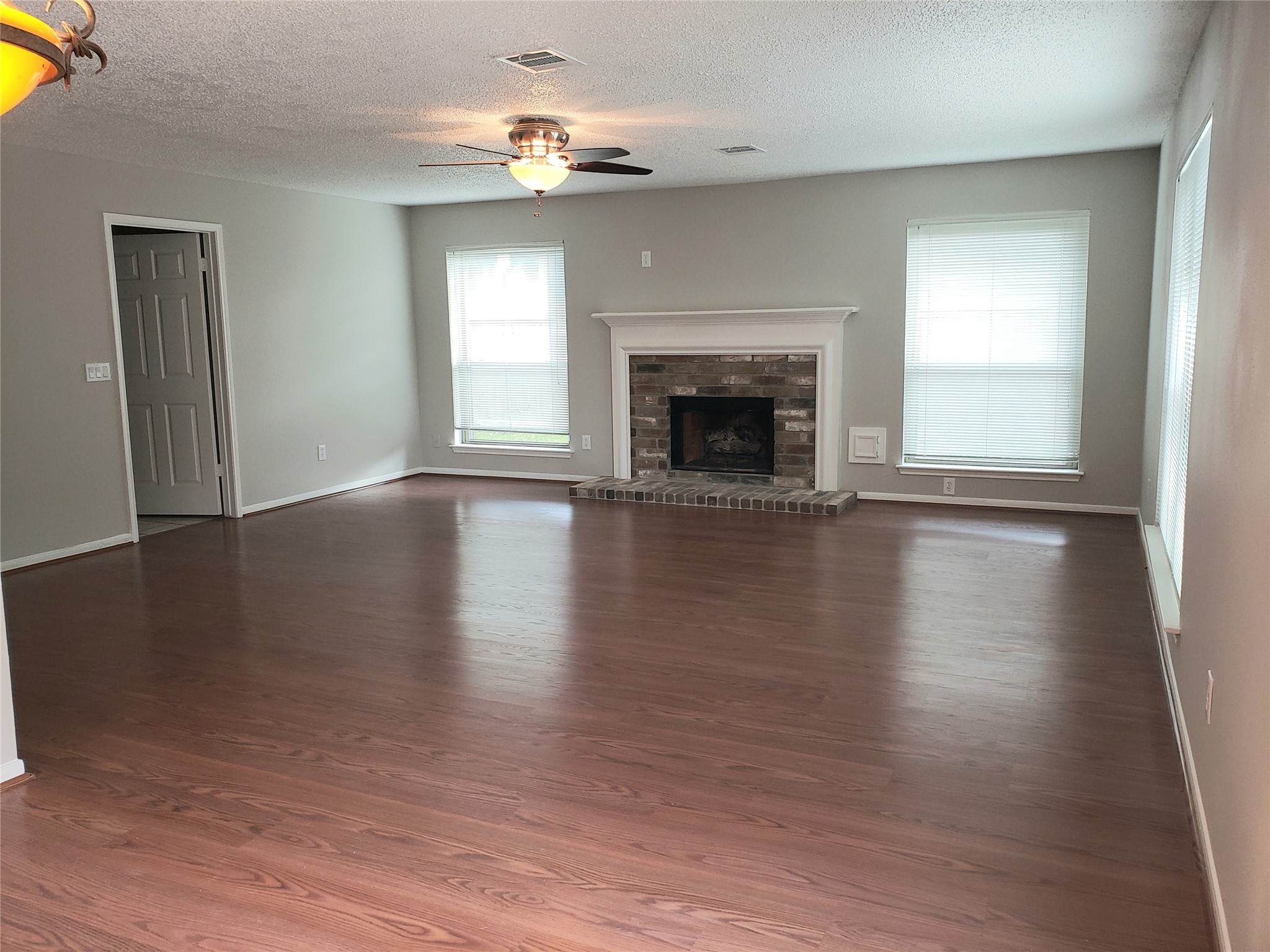 8714 Warrenford Drive Property Photo 5