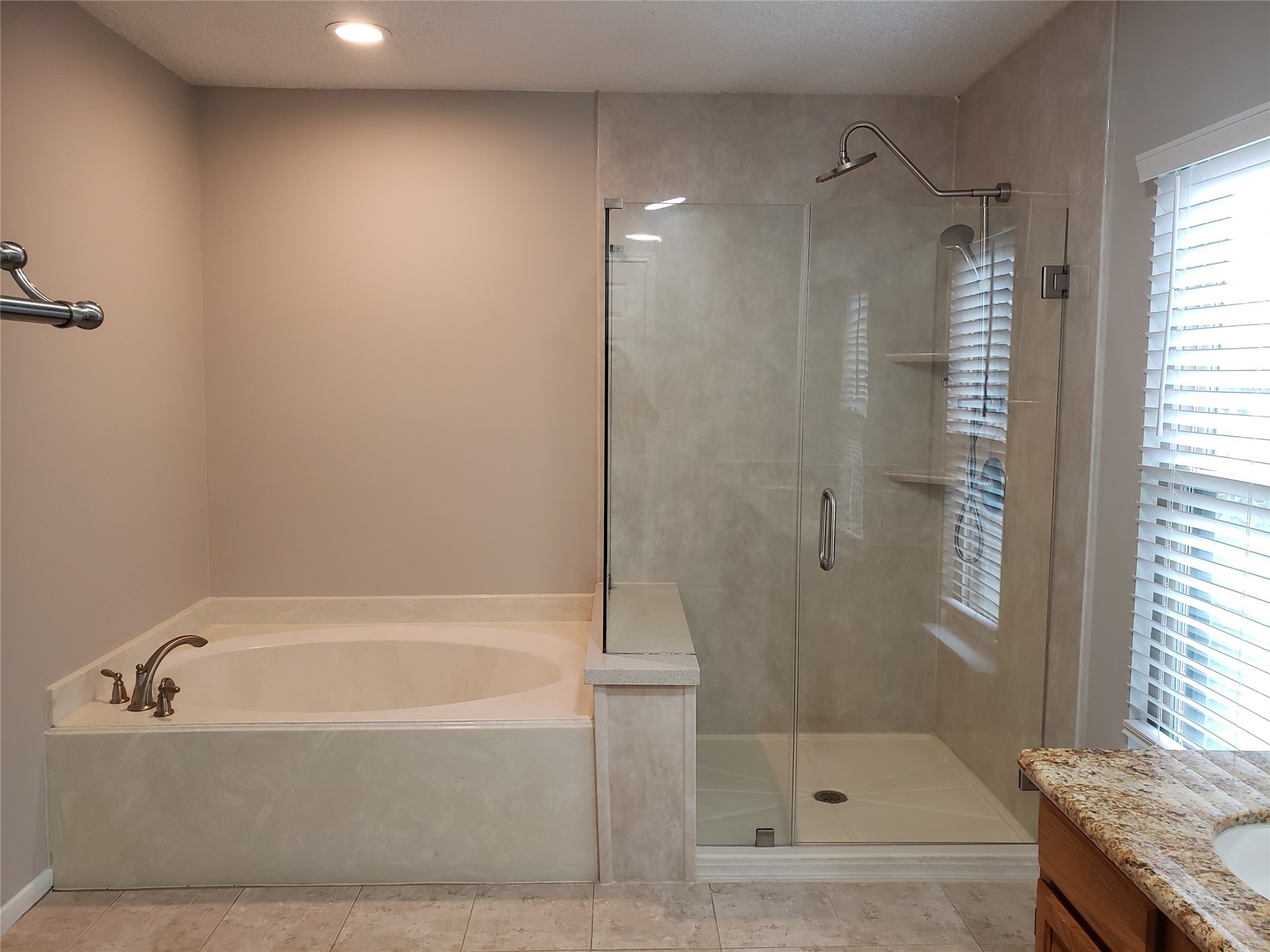 8714 Warrenford Drive Property Photo 14