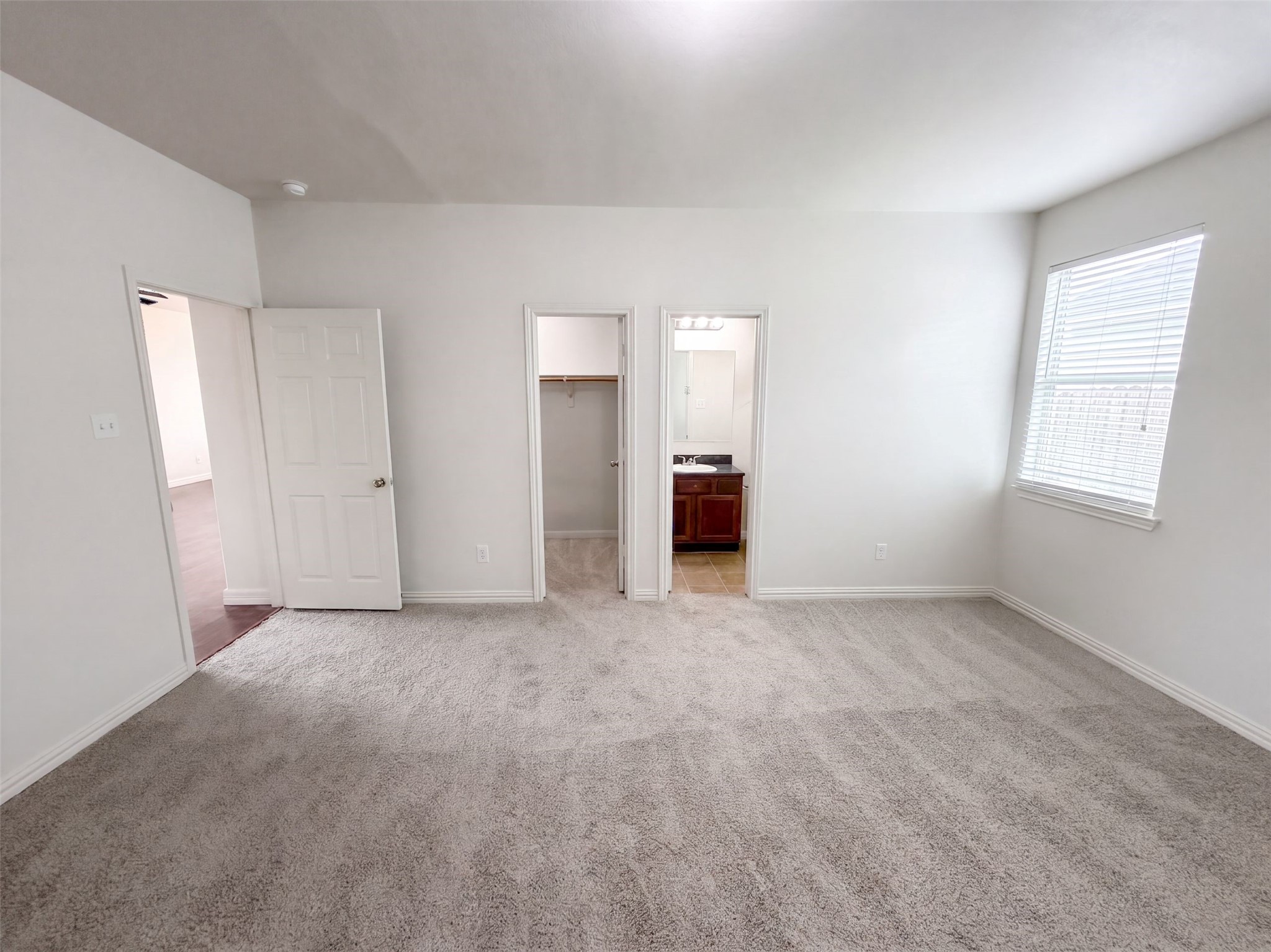 15019 Silhouette Ridge Drive Property Photo 9