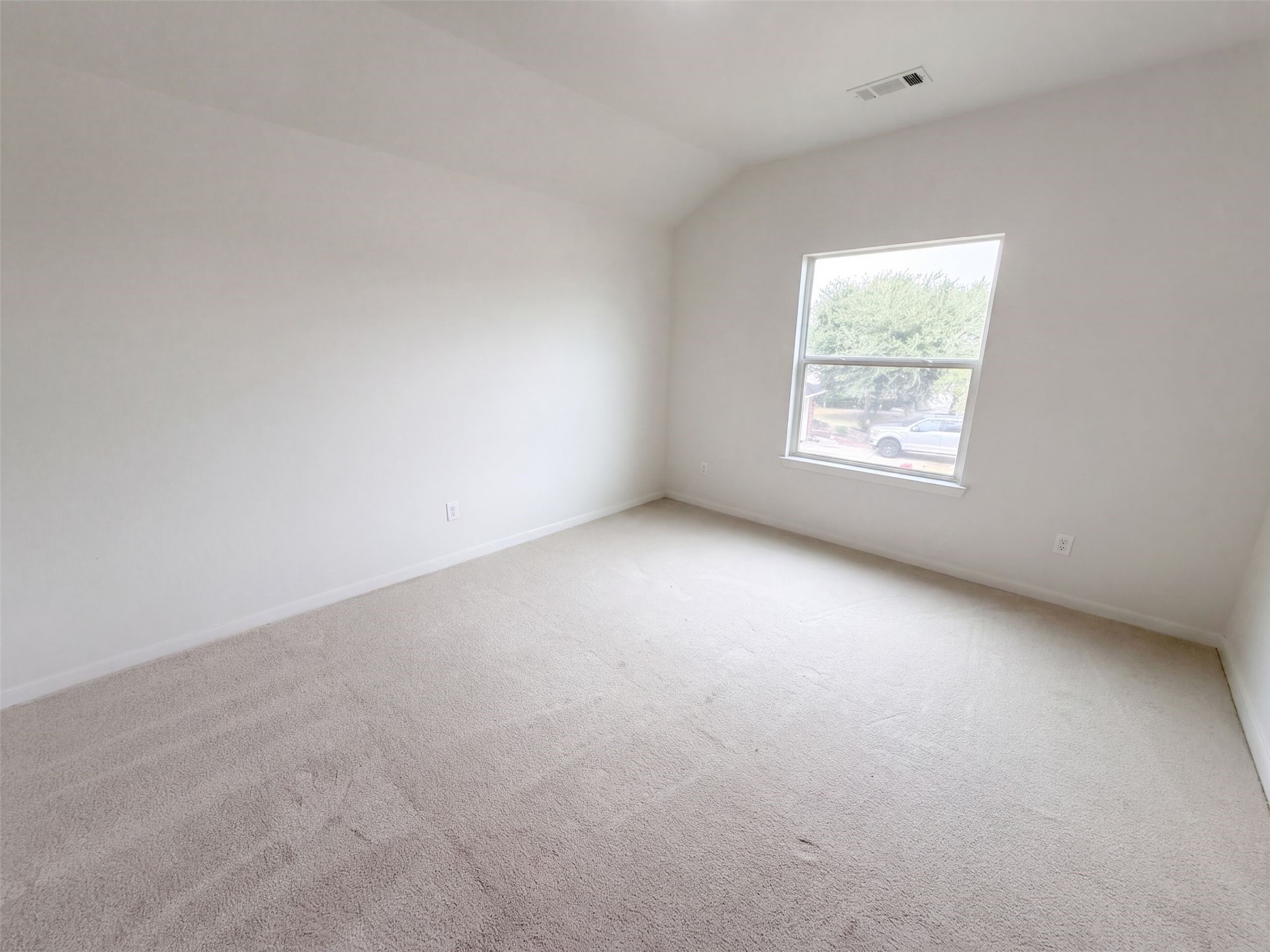 15019 Silhouette Ridge Drive Property Photo 13