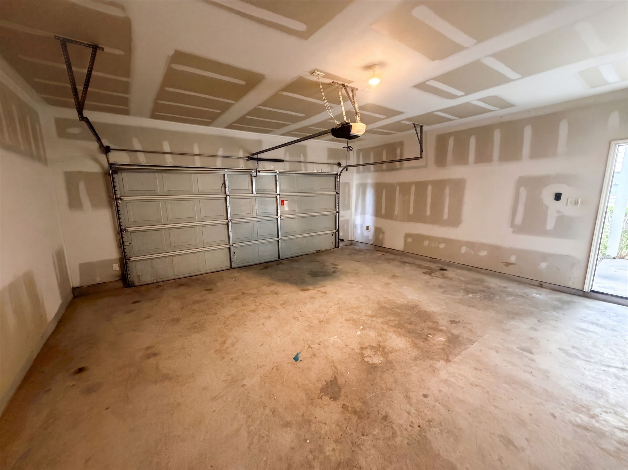 15019 Silhouette Ridge Drive Property Photo 24