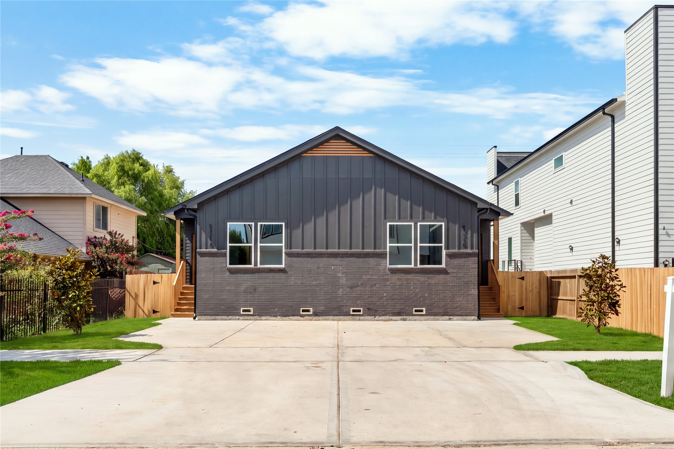 5321 Rue Street Property Photo 1