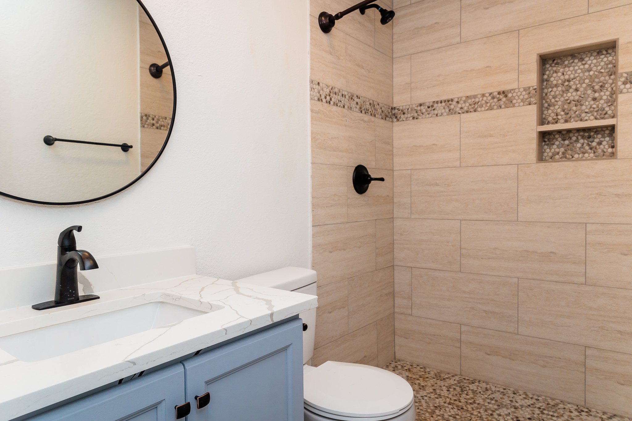 811 Matchett Property Photo 7