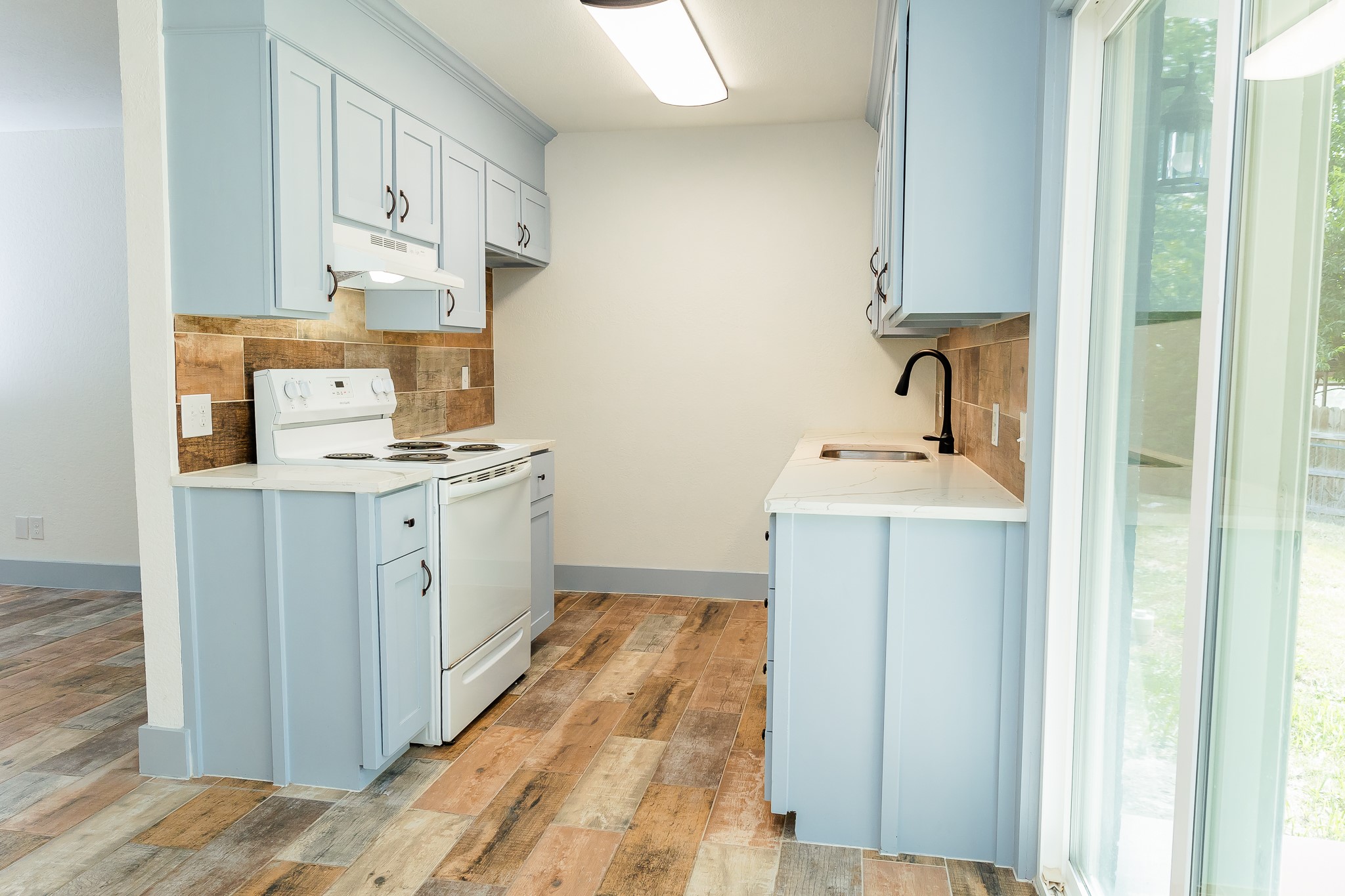 811 Matchett Property Photo 13