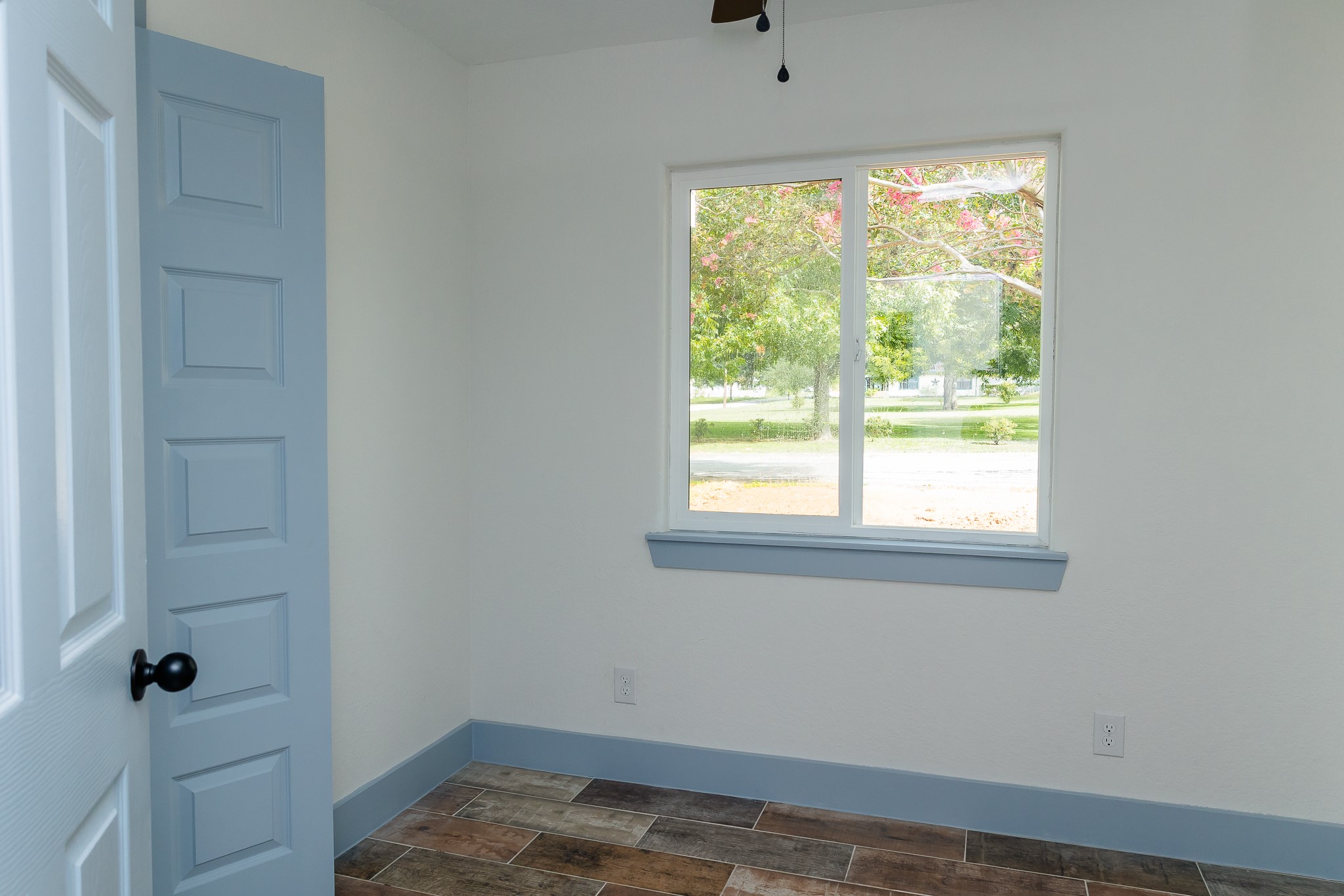 811 Matchett Property Photo 16