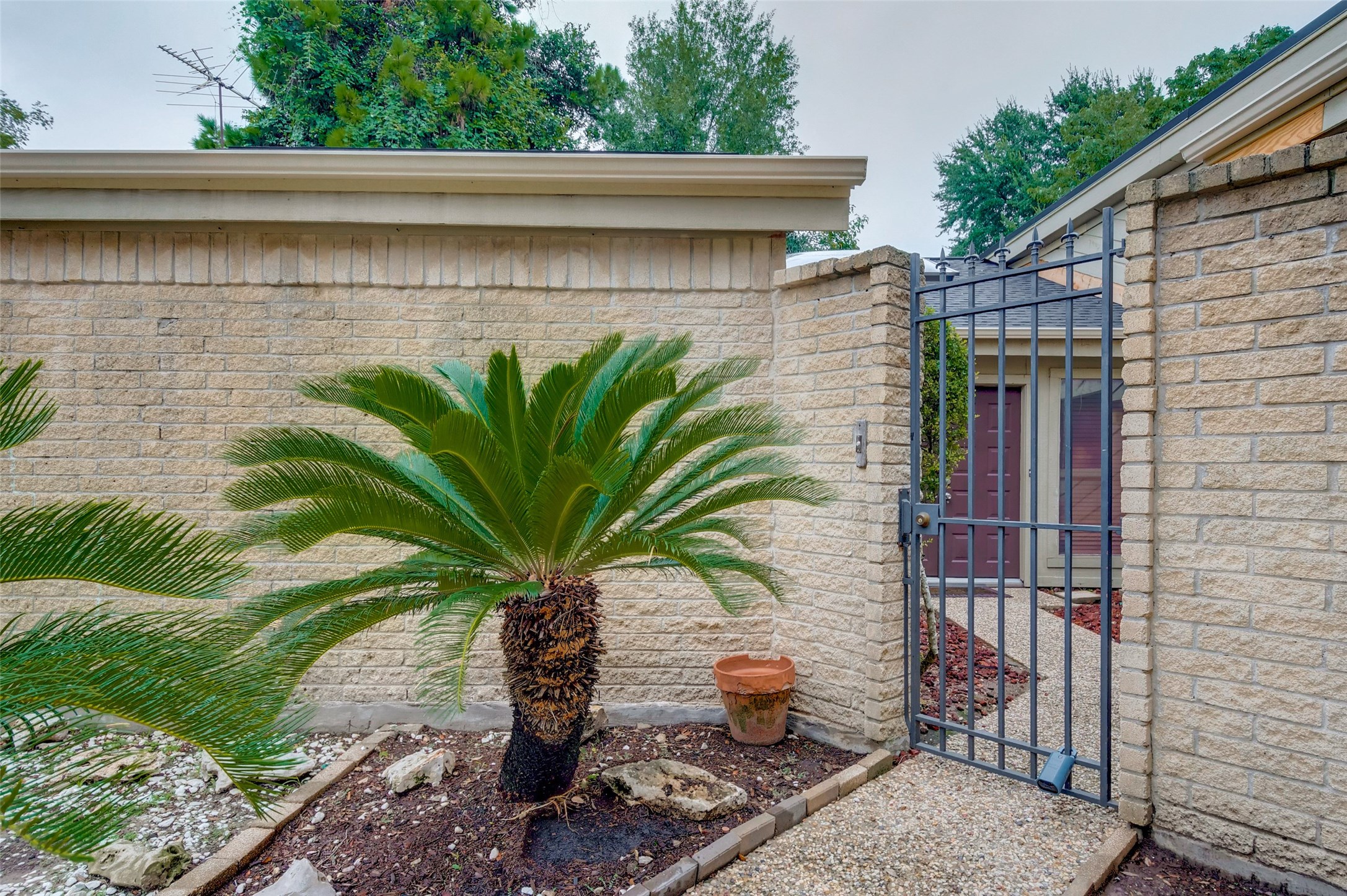 6030 Gallant Forest Drive Property Photo 5