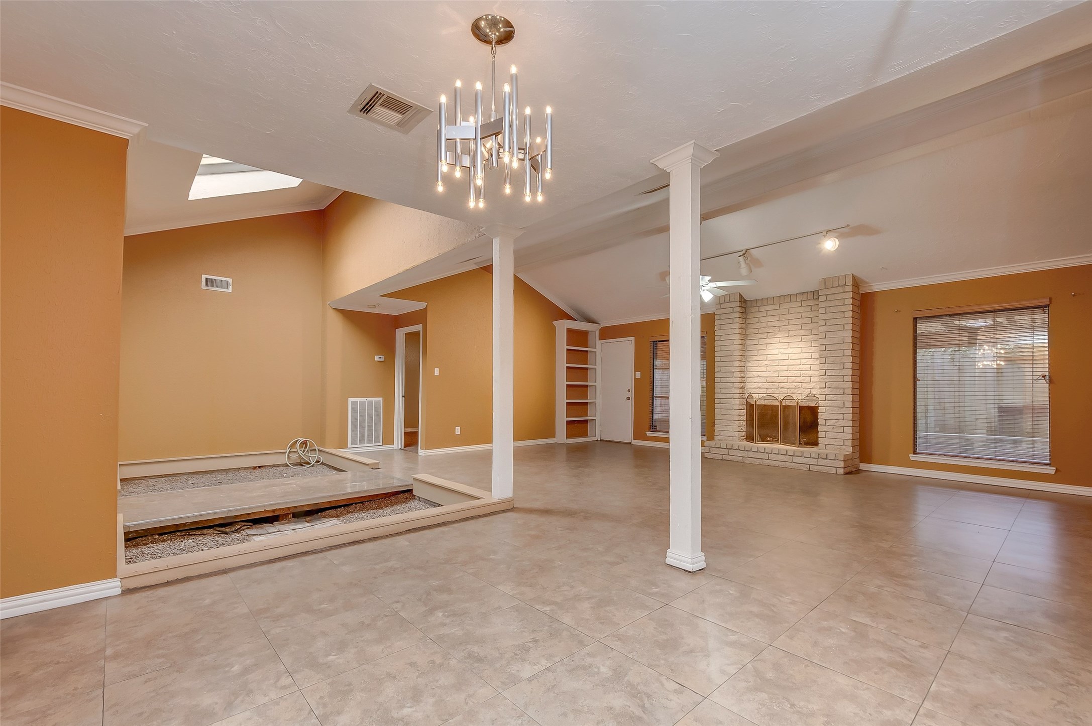 6030 Gallant Forest Drive Property Photo 13