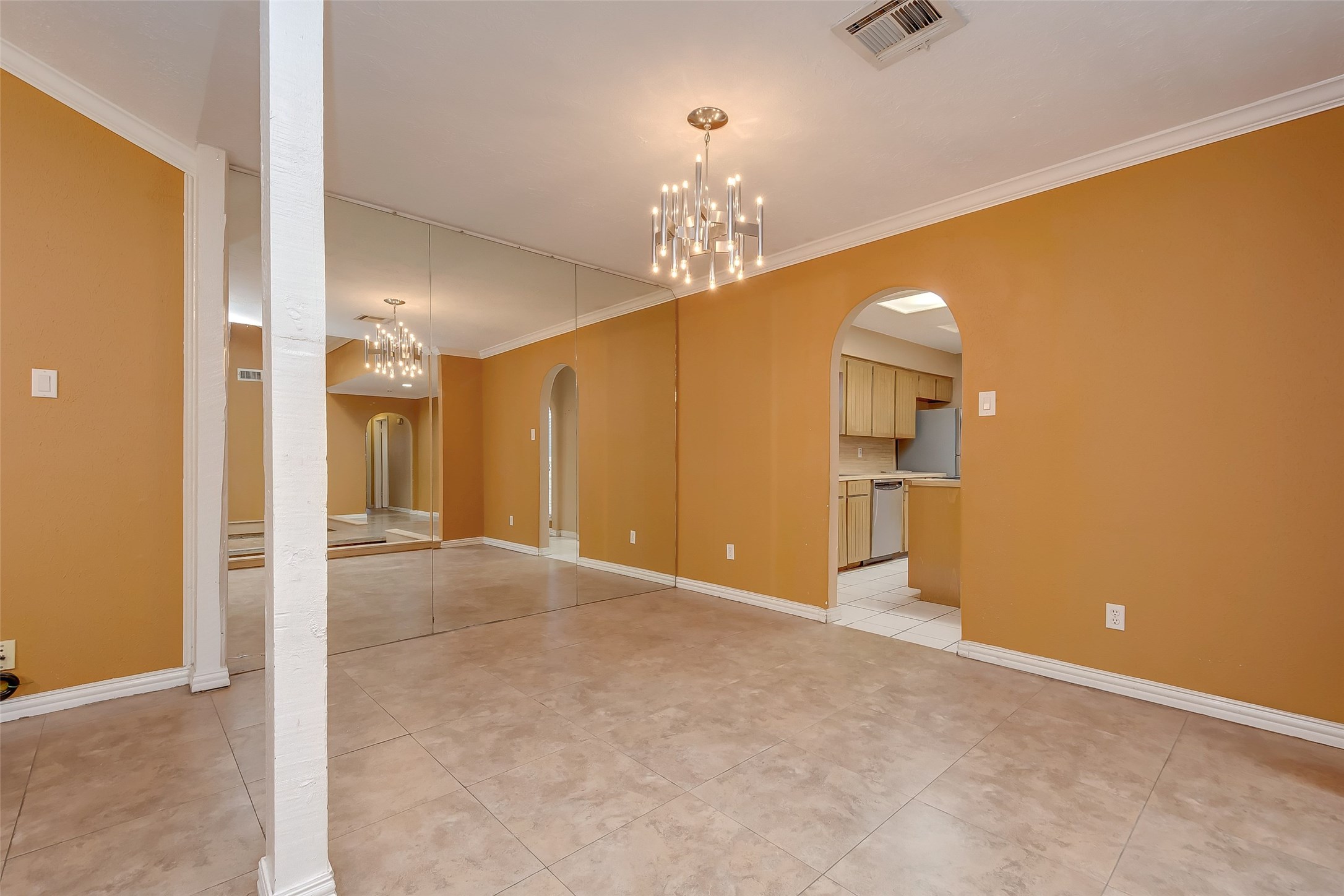 6030 Gallant Forest Drive Property Photo 14