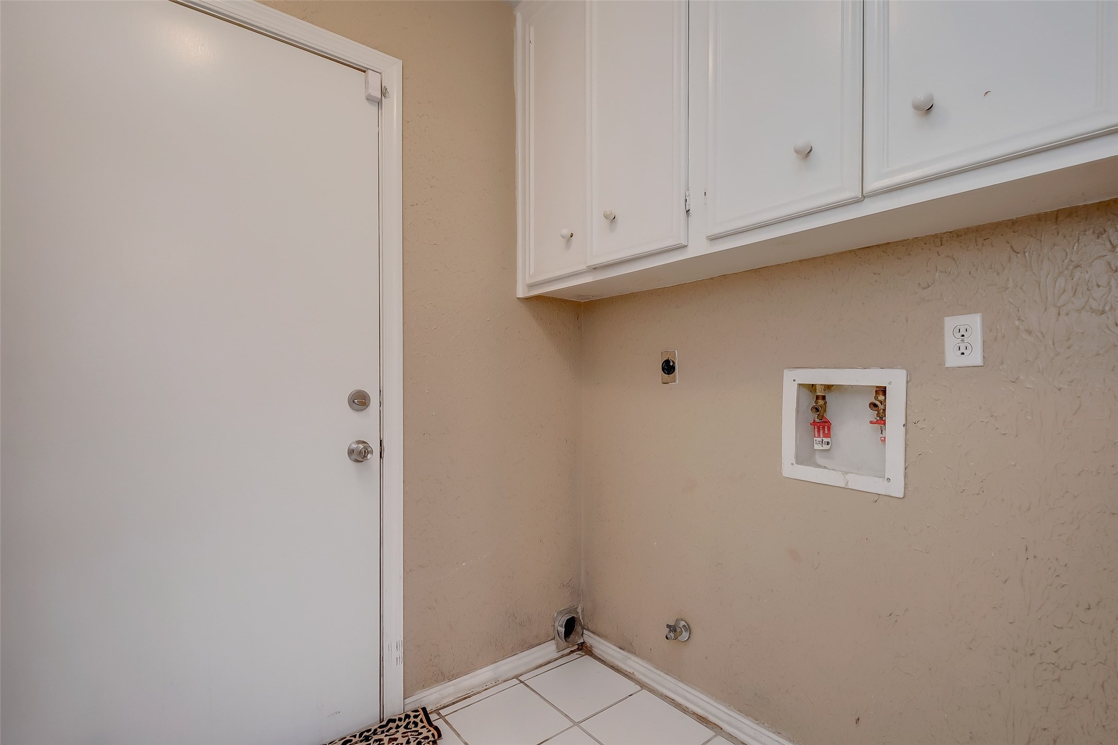 6030 Gallant Forest Drive Property Photo 22