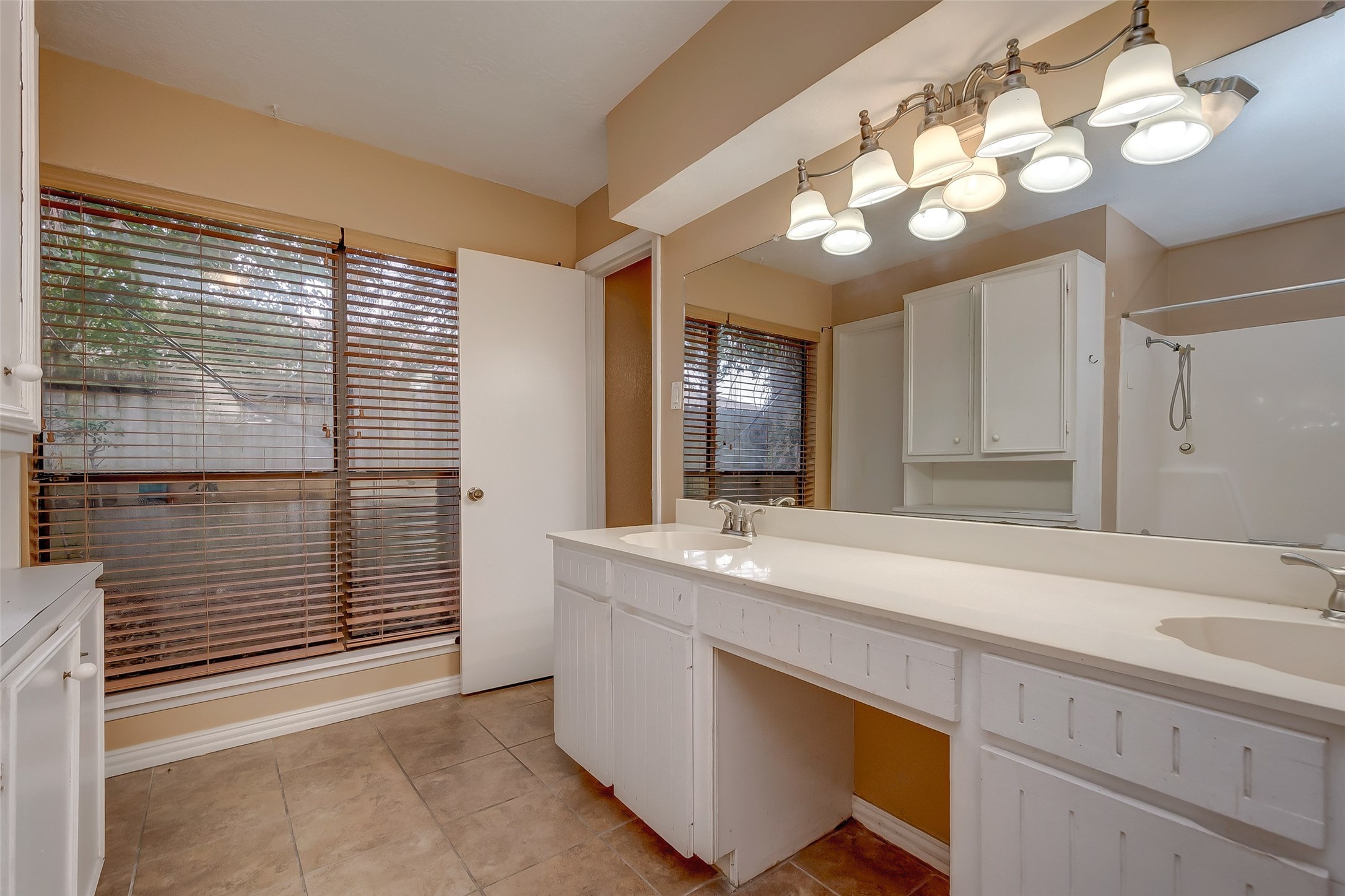 6030 Gallant Forest Drive Property Photo 28