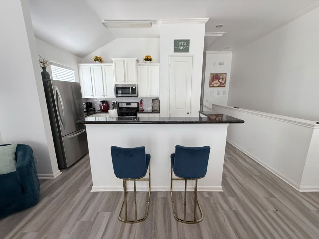 2932 Baer Street Property Photo 9