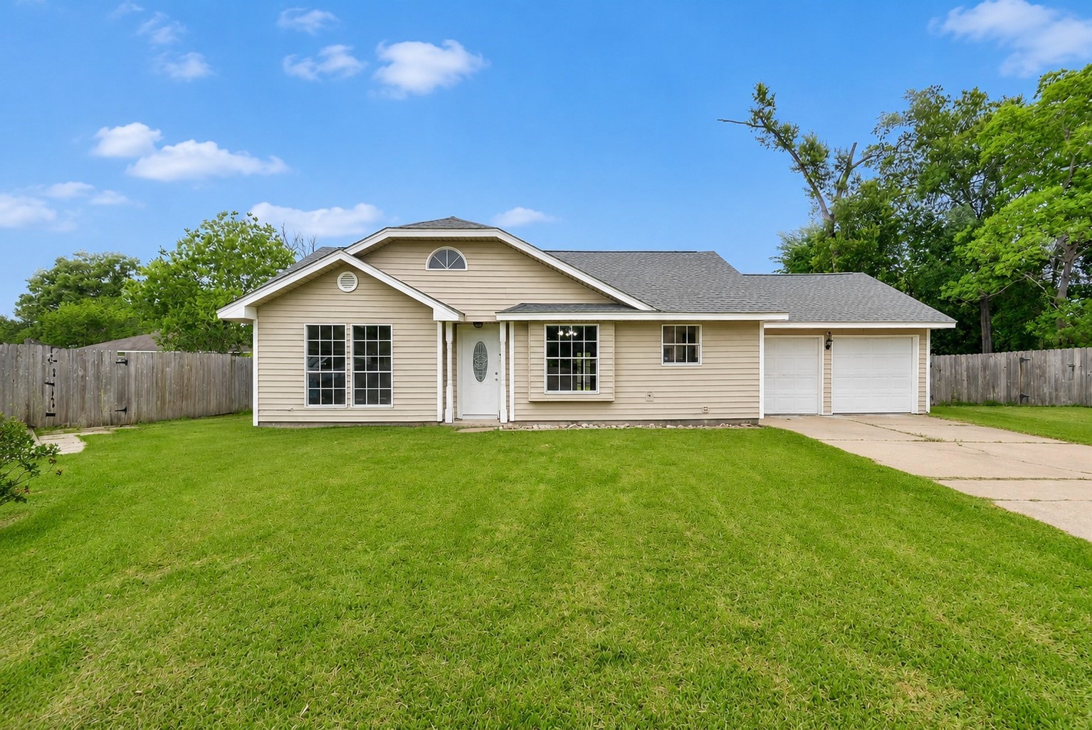 17547 Monsoon Court Property Photo 1