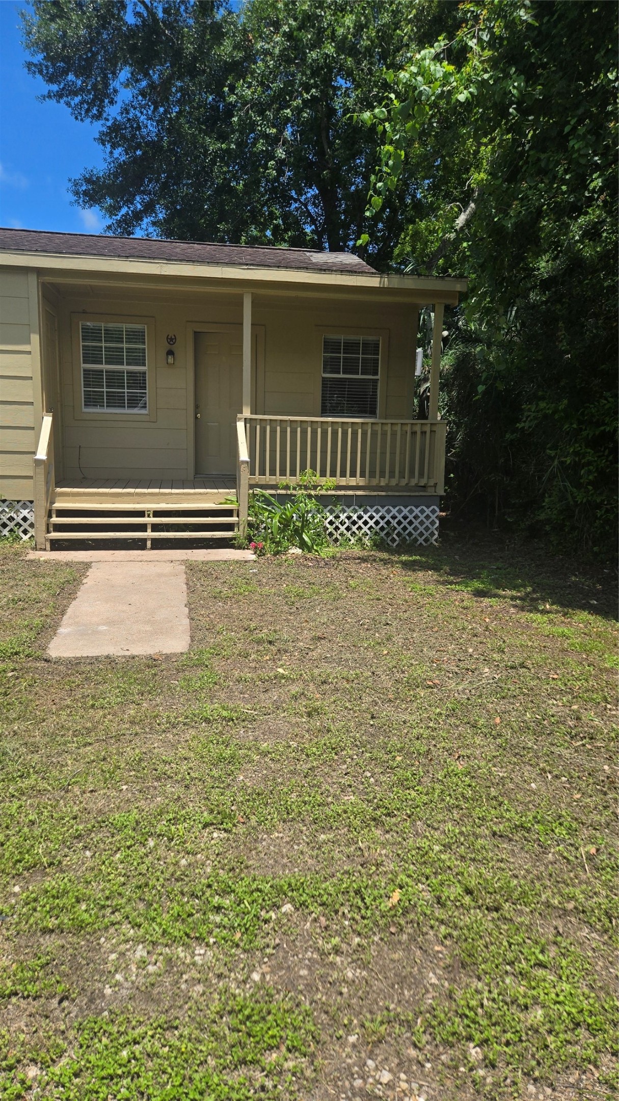 4745 5th Street Property Photo 2
