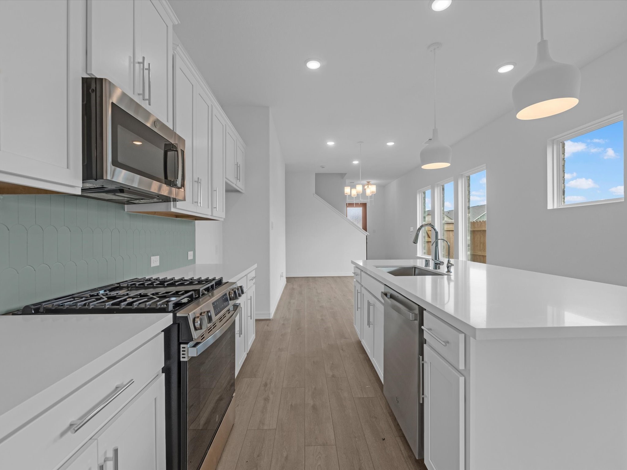 19023 Magnolia Willow Lane Property Photo 3