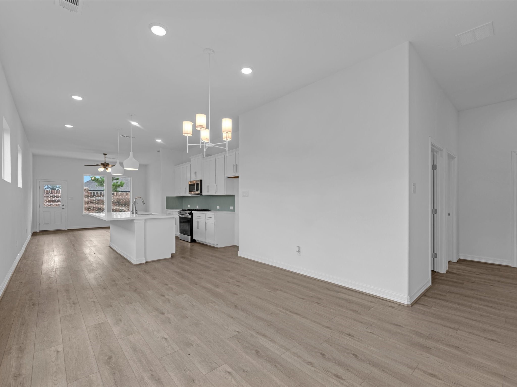 19023 Magnolia Willow Lane Property Photo 7