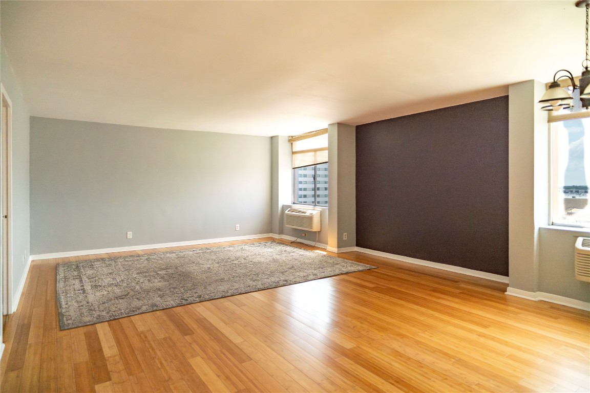 7510 Hornwood Drive 705 Property Photo 10