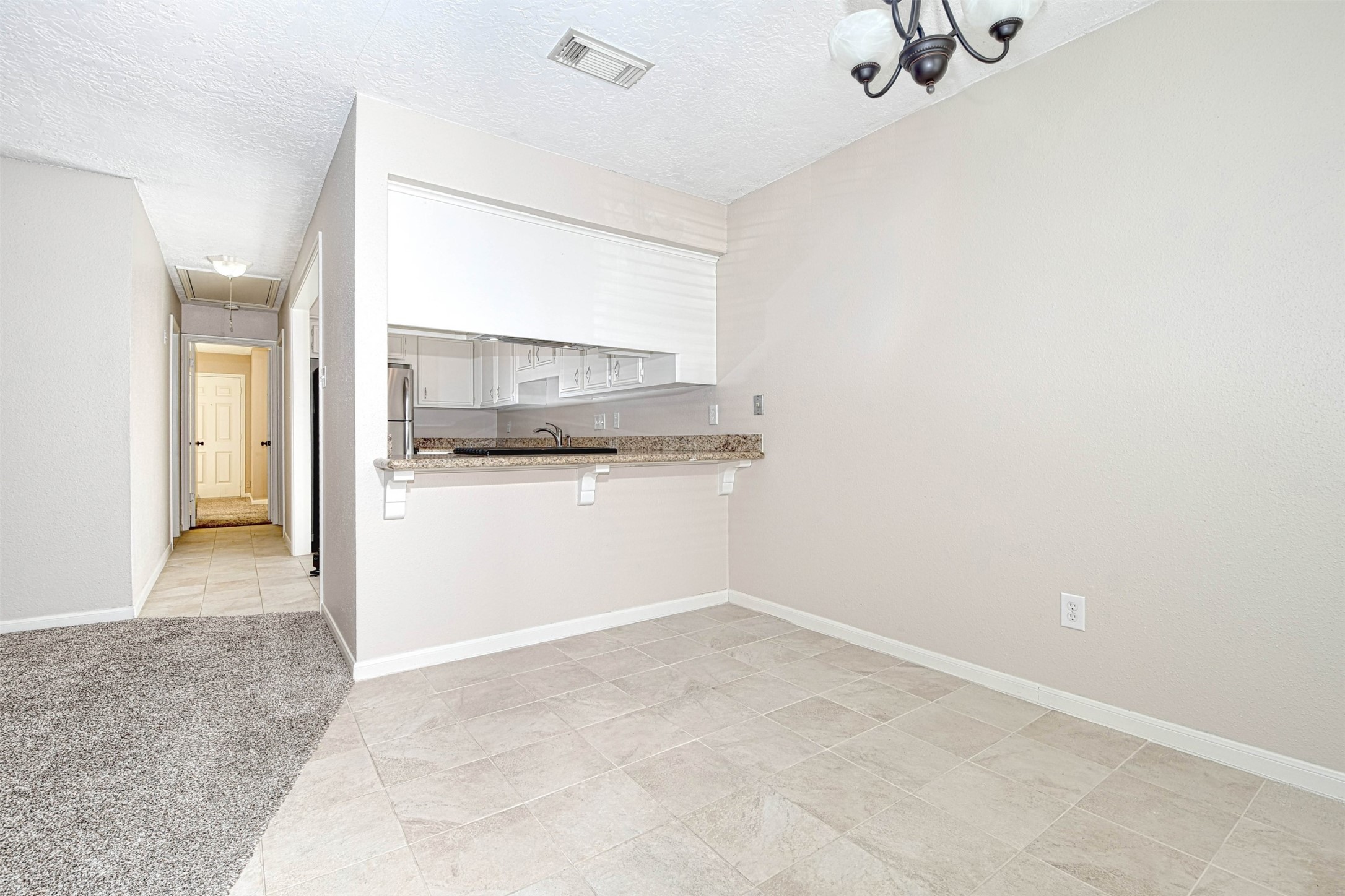 518 Moore Street Property Photo 7