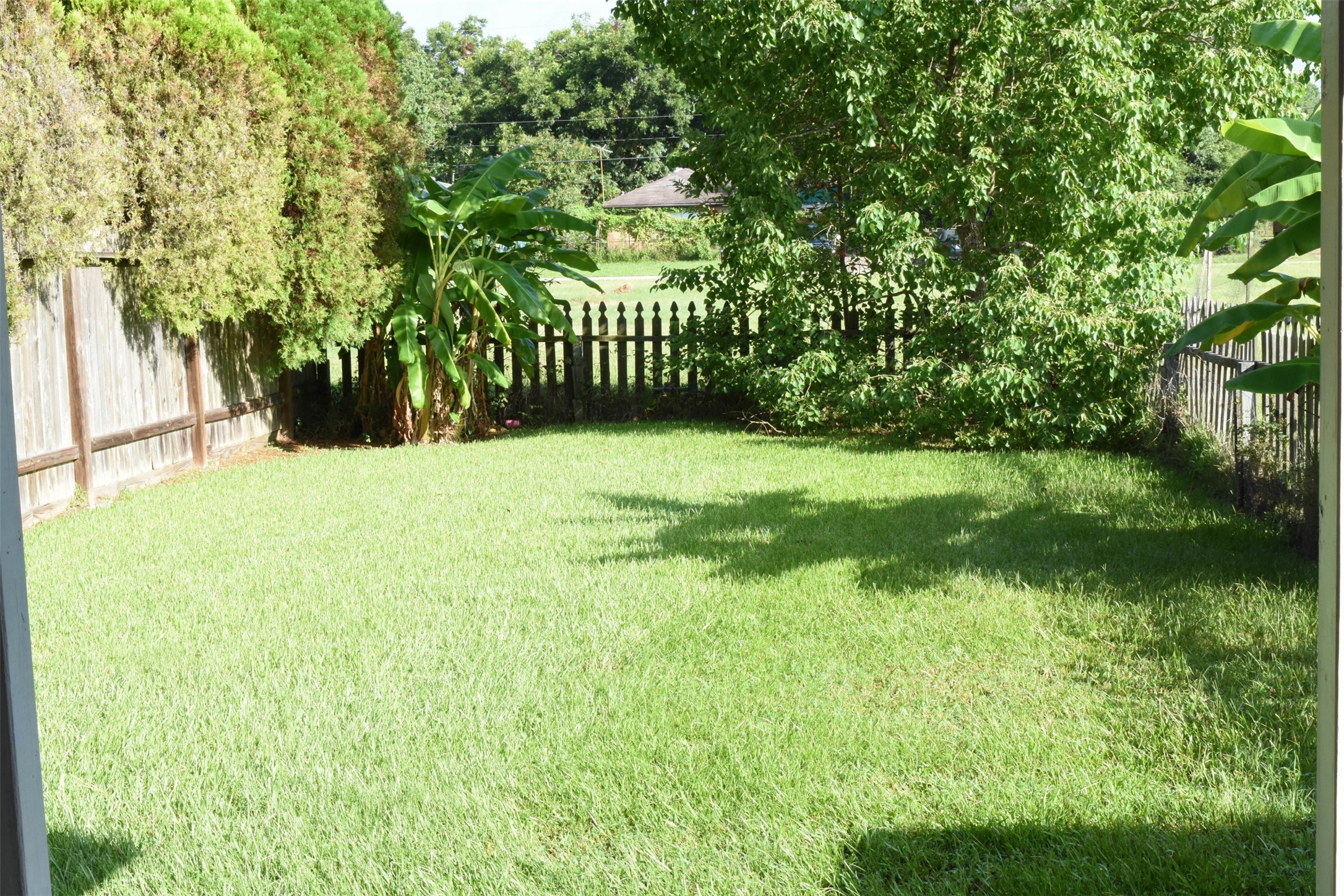 518 Moore Street Property Photo 18