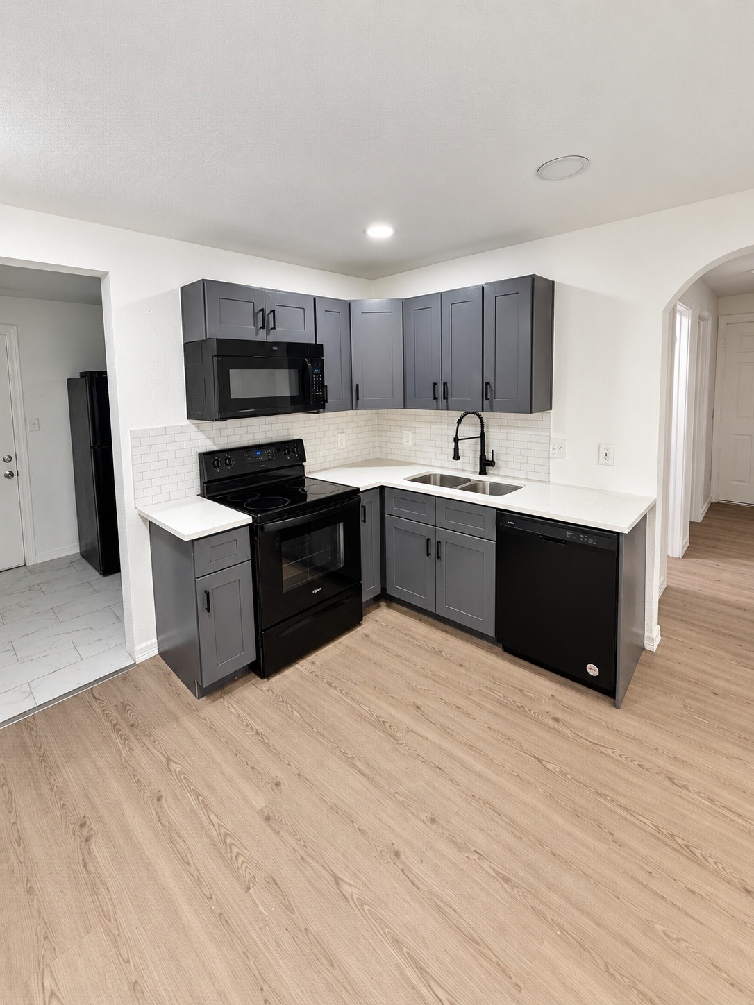 7402 Navigation Boulevard Property Photo 5