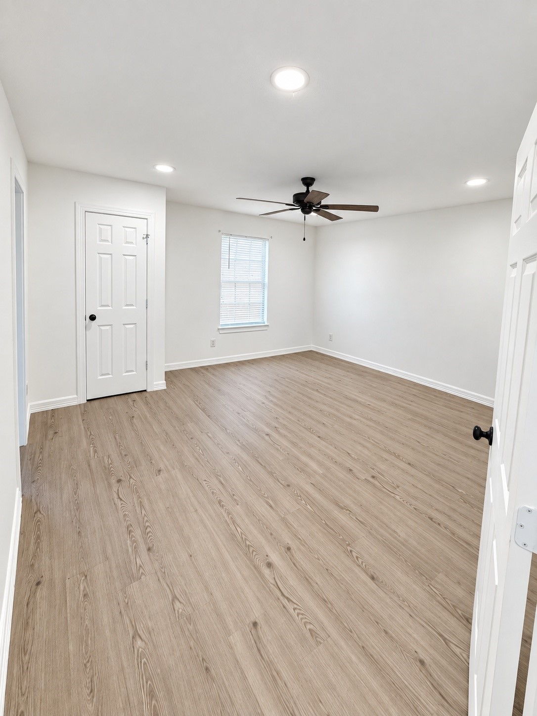 7402 Navigation Boulevard Property Photo 8