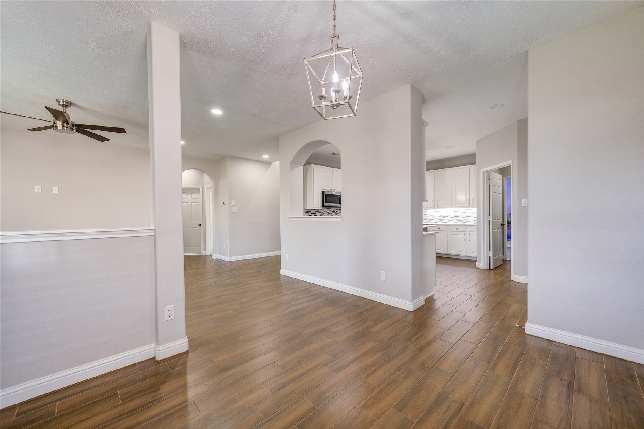 20138 Jasper Oaks Drive Property Photo 9
