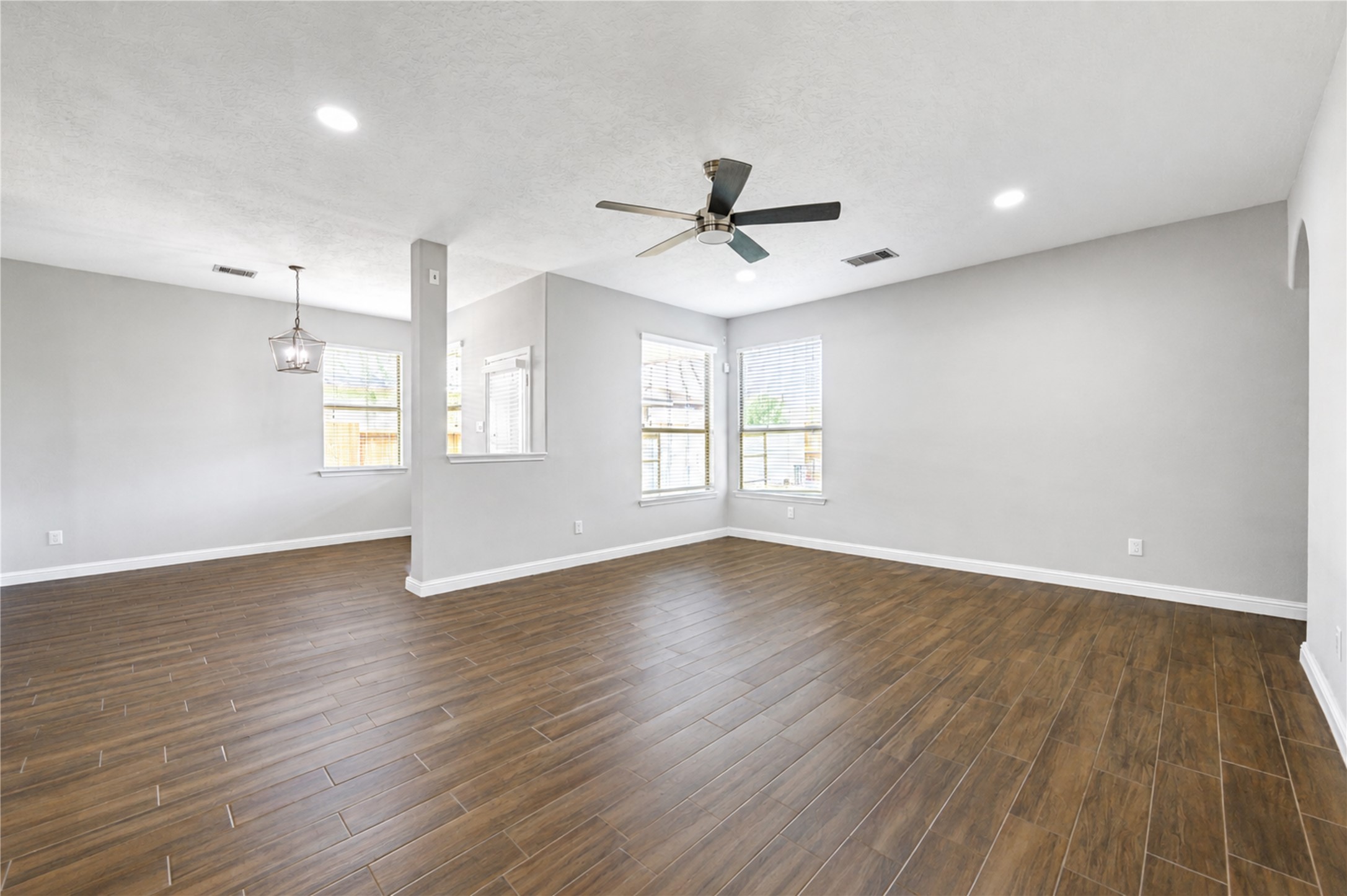 20138 Jasper Oaks Drive Property Photo 11