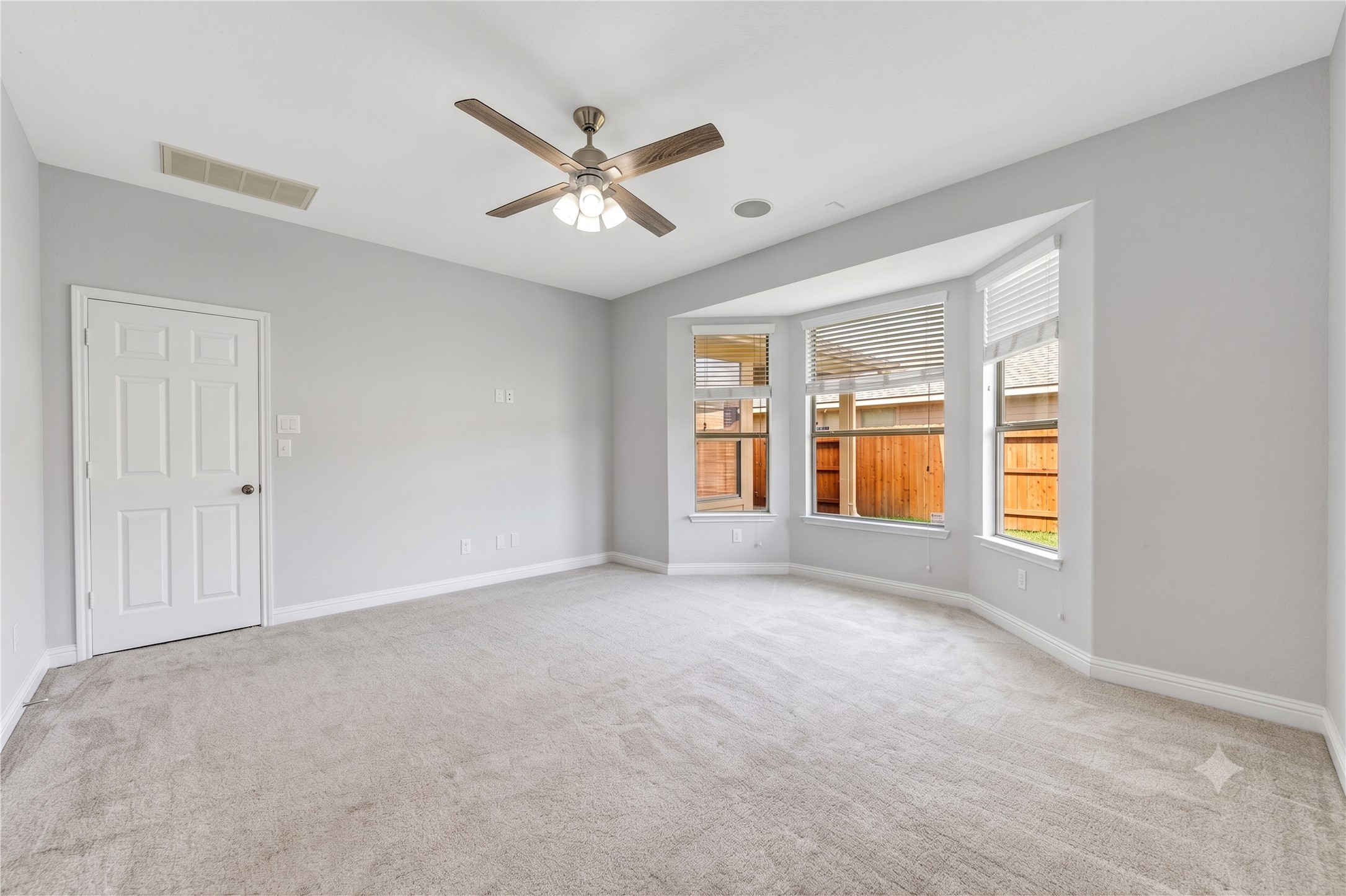 20138 Jasper Oaks Drive Property Photo 17