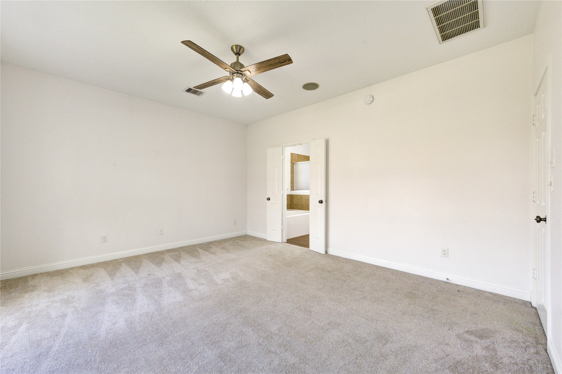 20138 Jasper Oaks Drive Property Photo 23
