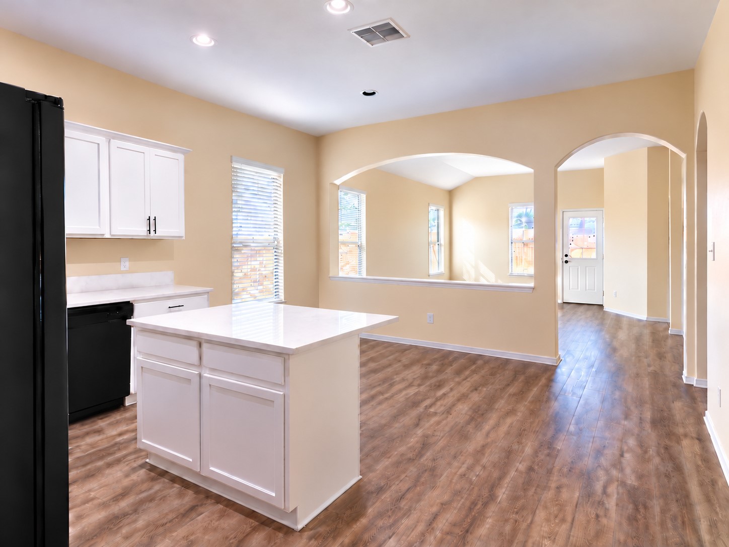 5402 Roaring Peaks Lane Property Photo 26