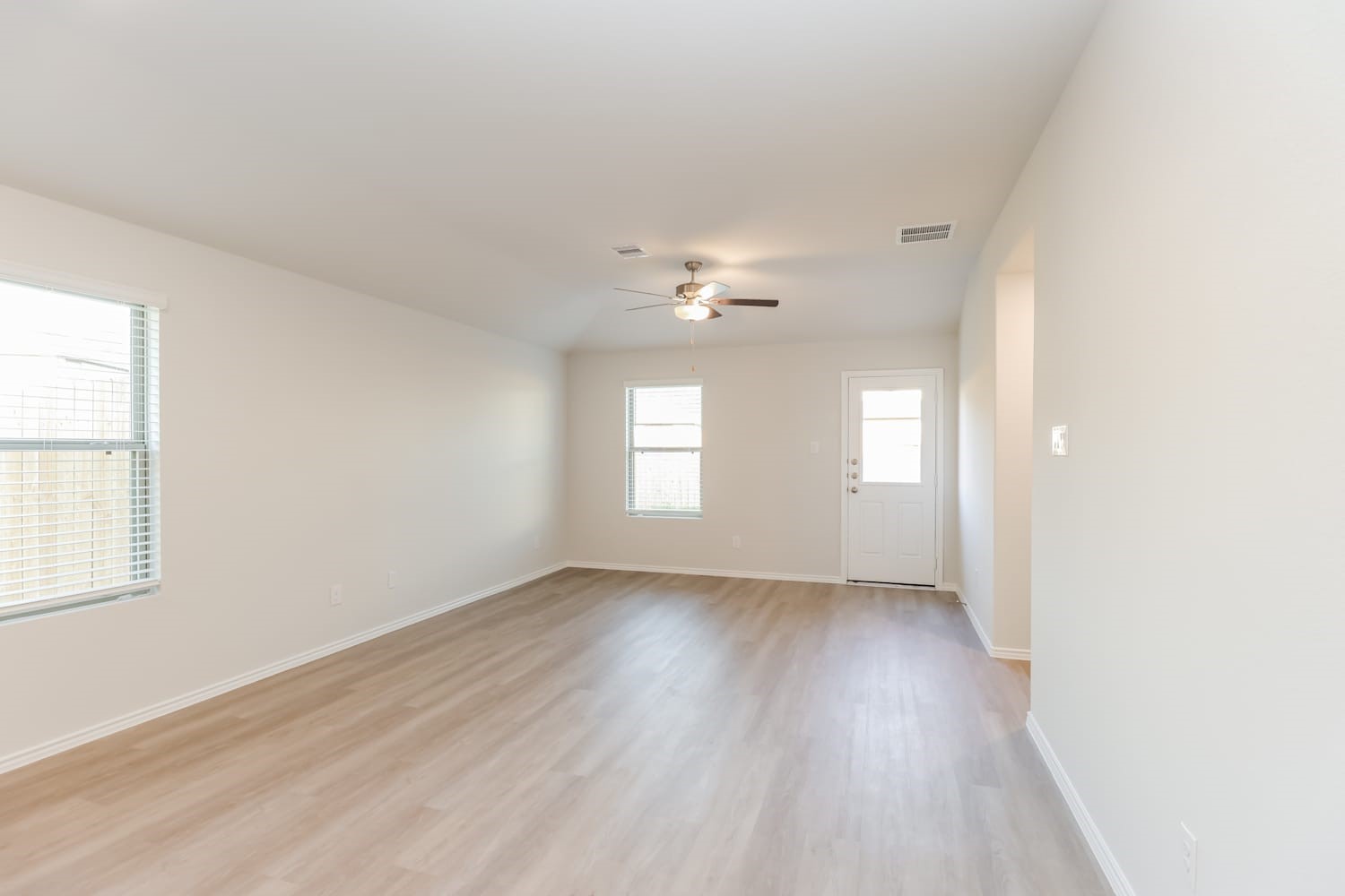 24816 Scilla Way Property Photo 3