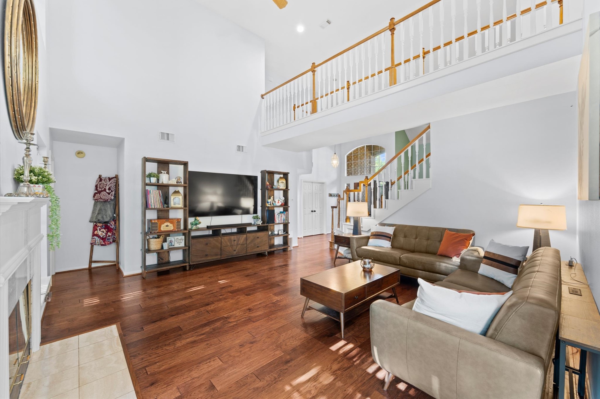 2526 Berkley Court Property Photo 4