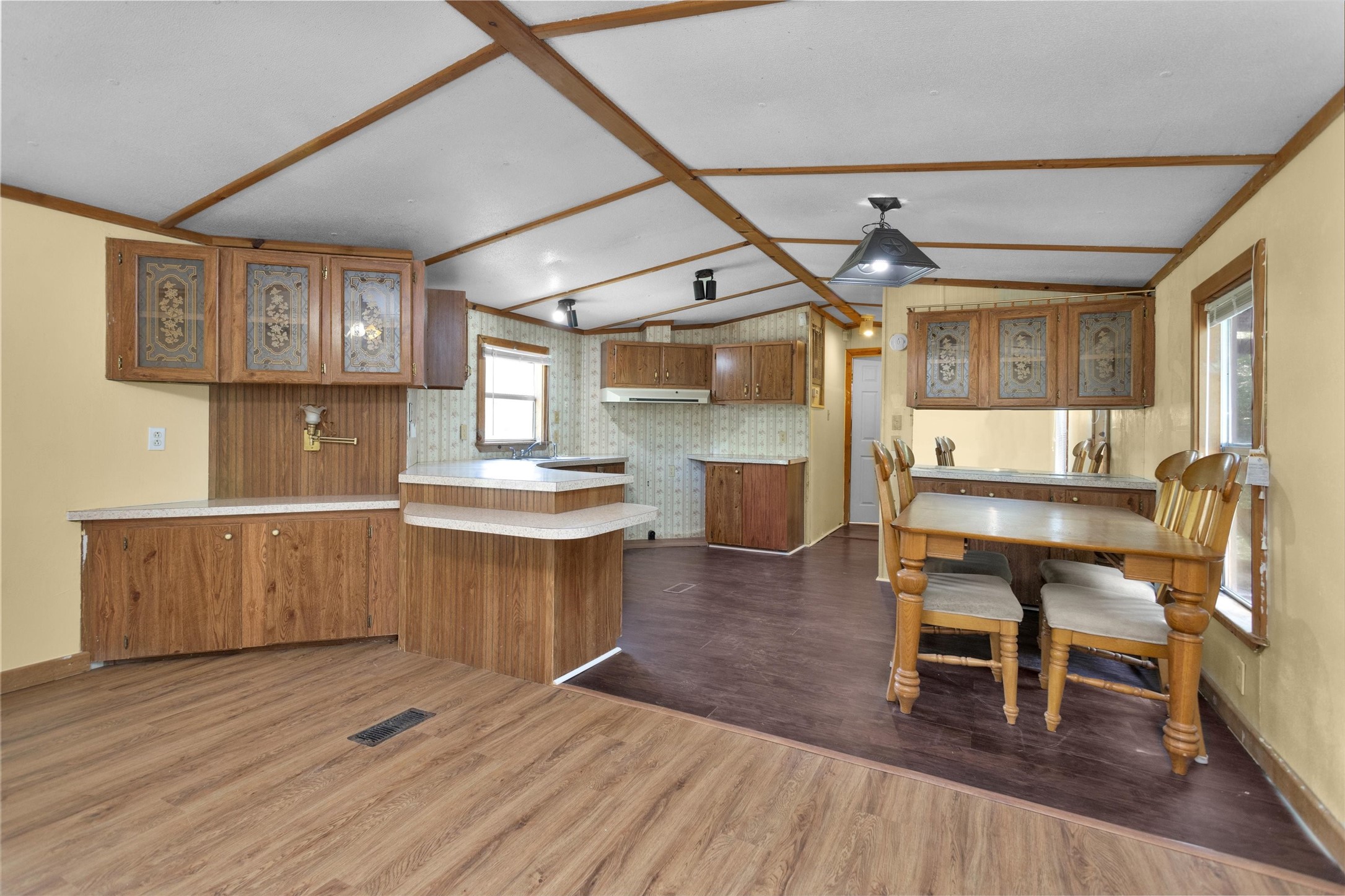 1001 County Line Road B Road B Property Photo 5